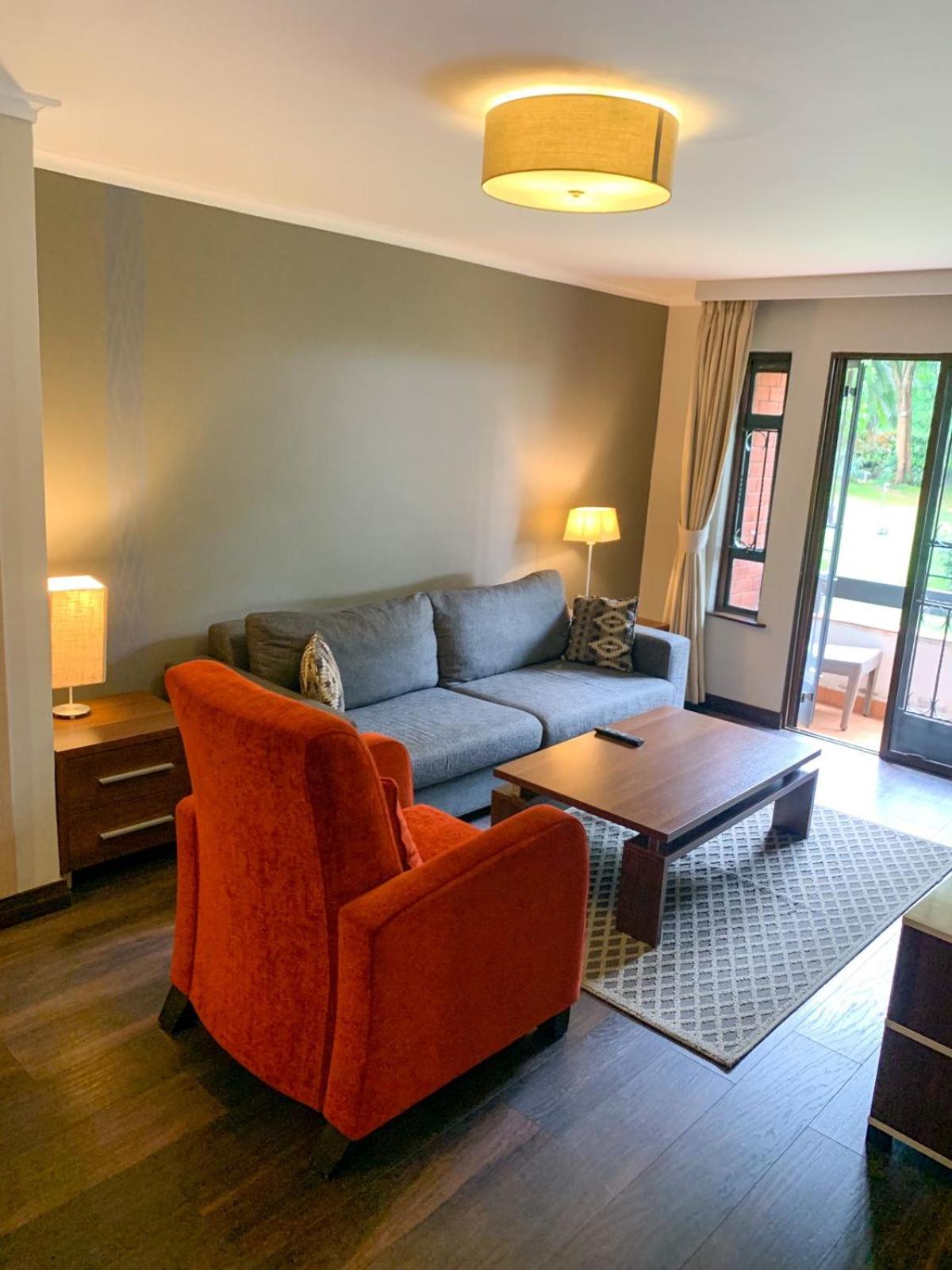 One-Bedroom Deluxe Queen Apartment - Non-Smoking