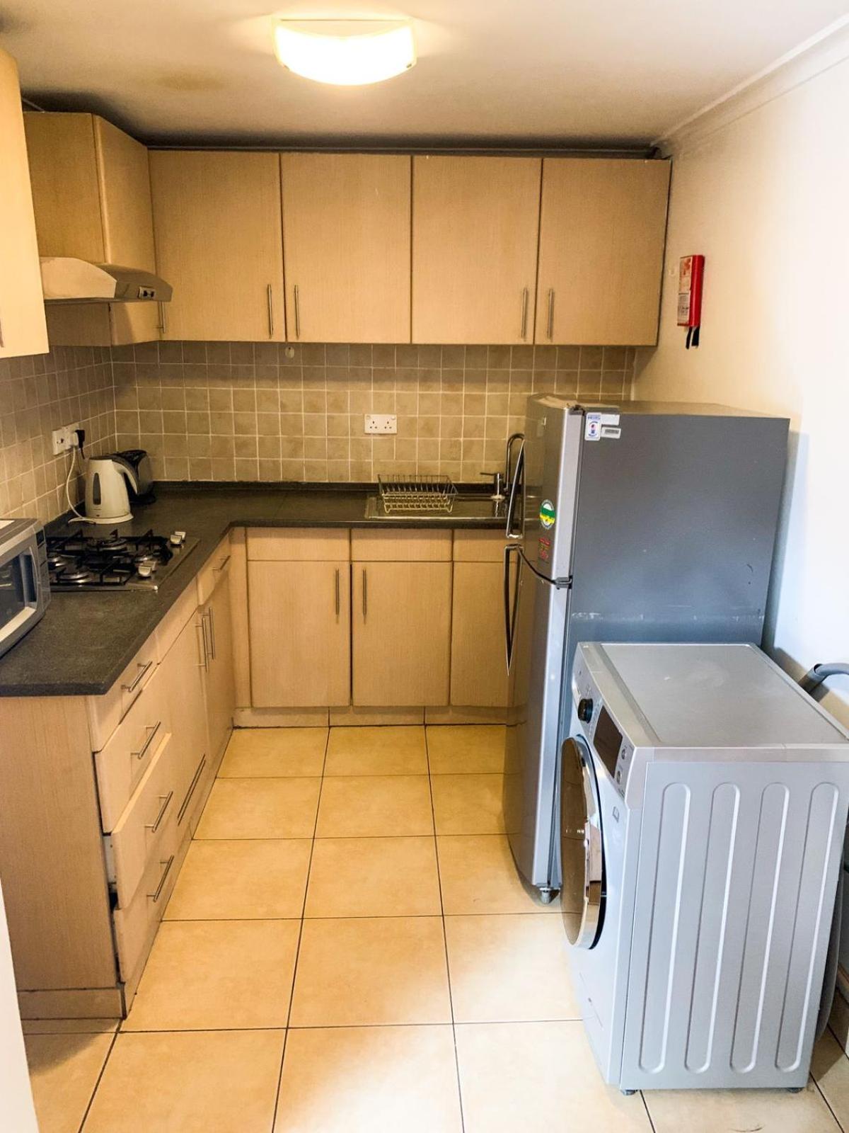 One-Bedroom Deluxe Queen Apartment - Non-Smoking