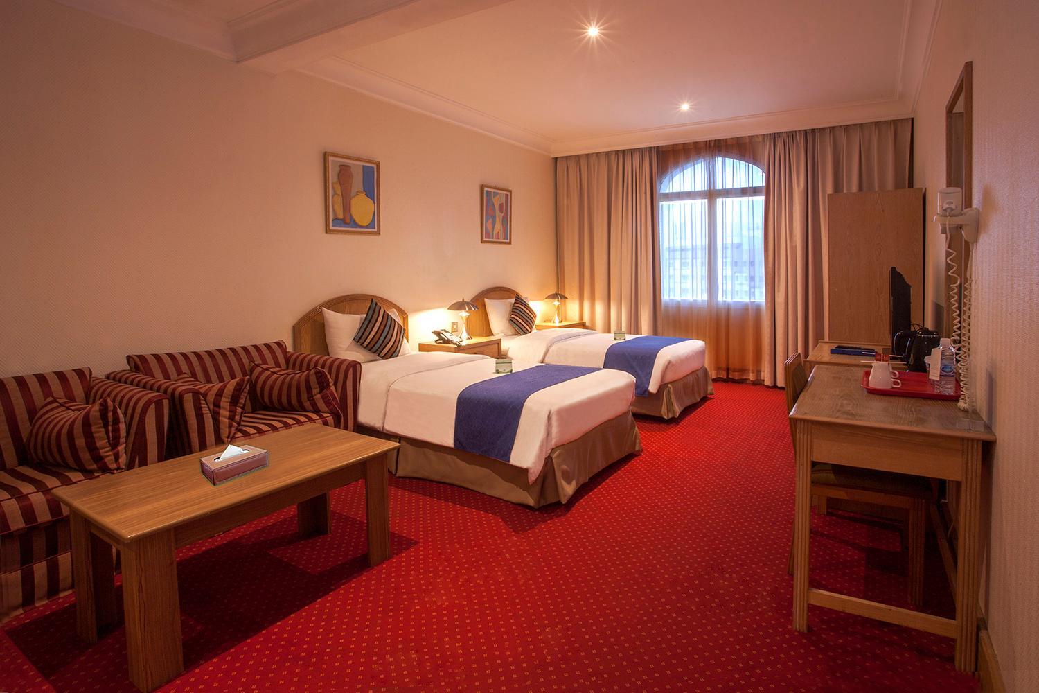 Standard Twin Room - Photo 2