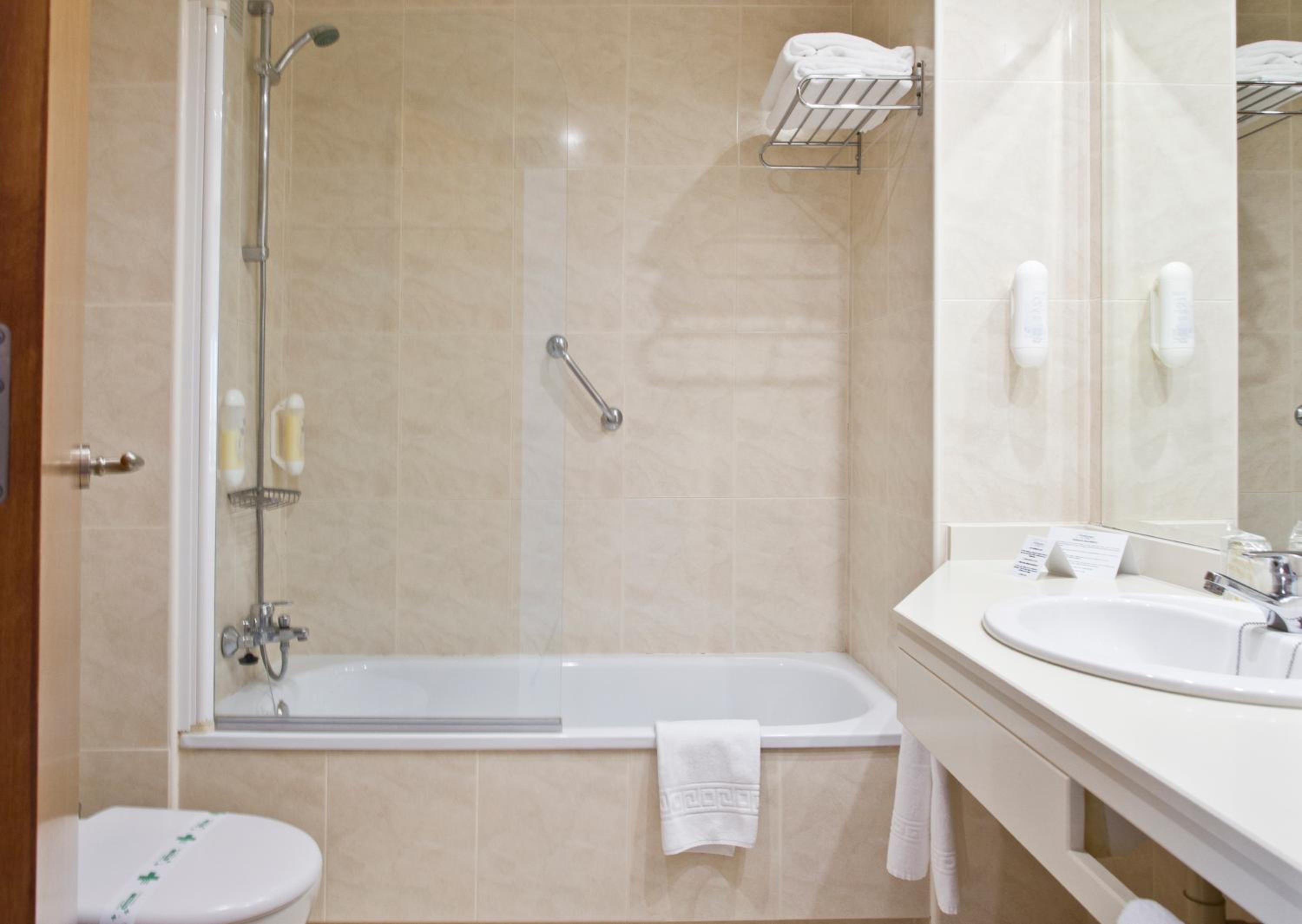 Double Room with Balcony photo 2