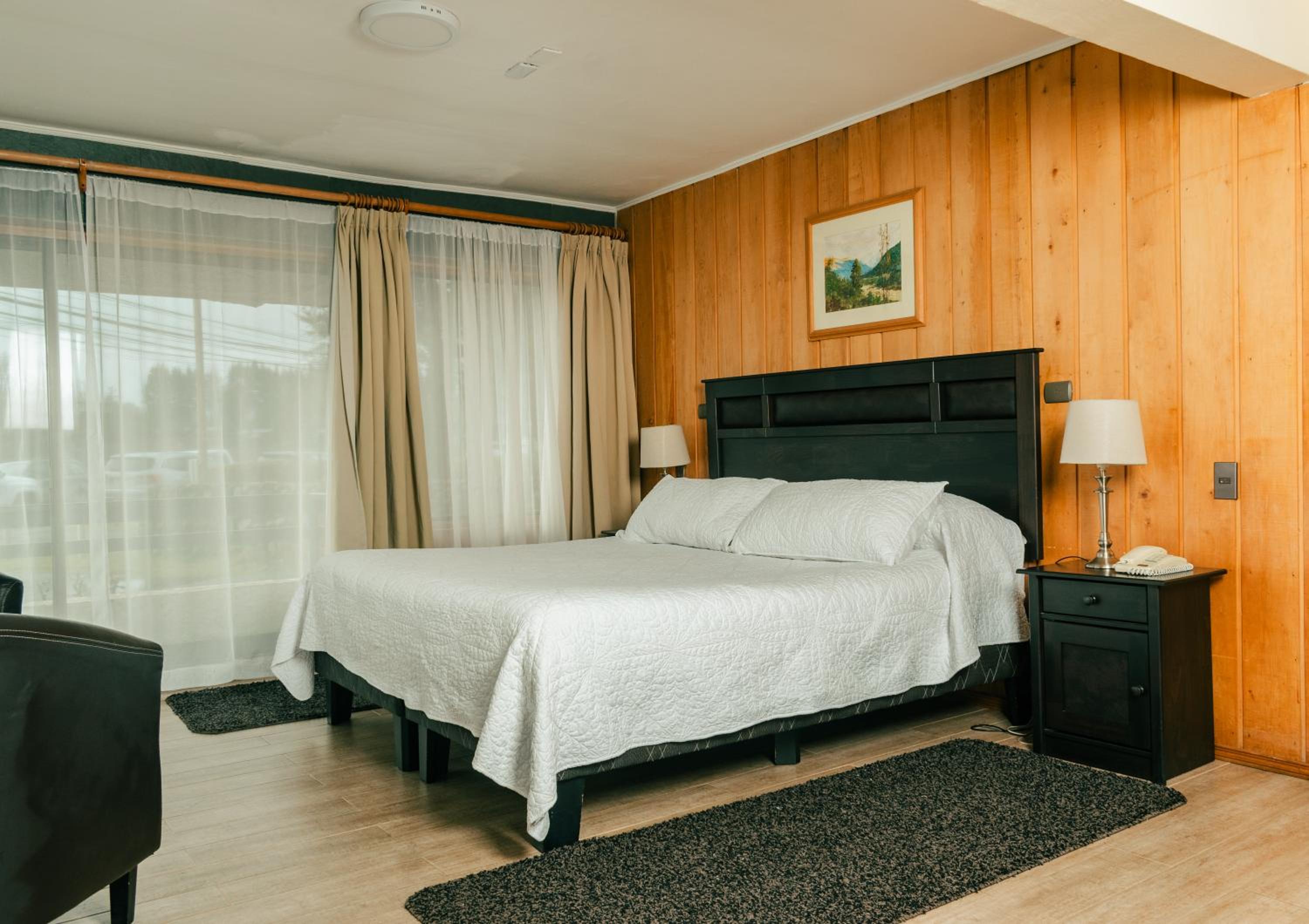 Quadruple Room with Private Bathroom photo 3