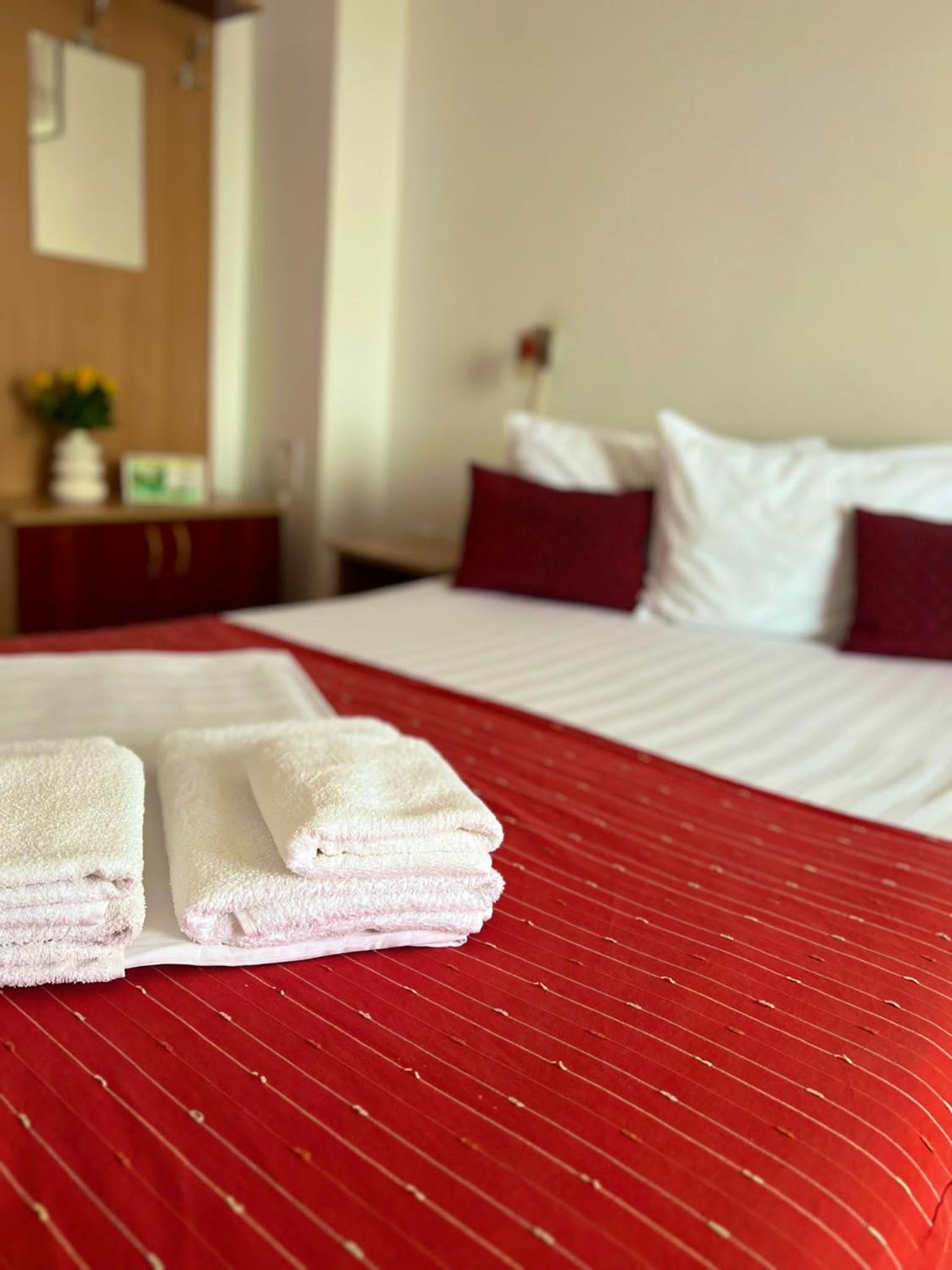 Double Room - Photo 1