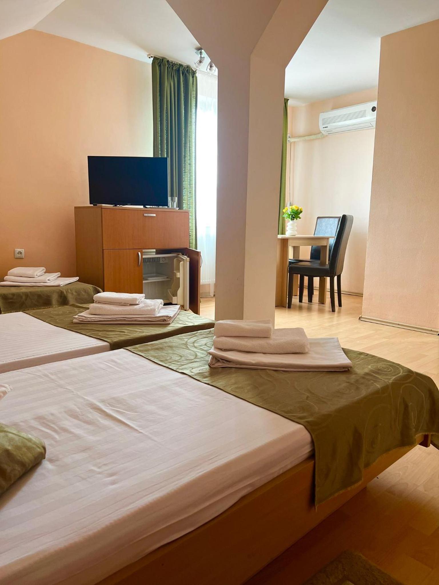 Comfort Triple Room - Photo 6