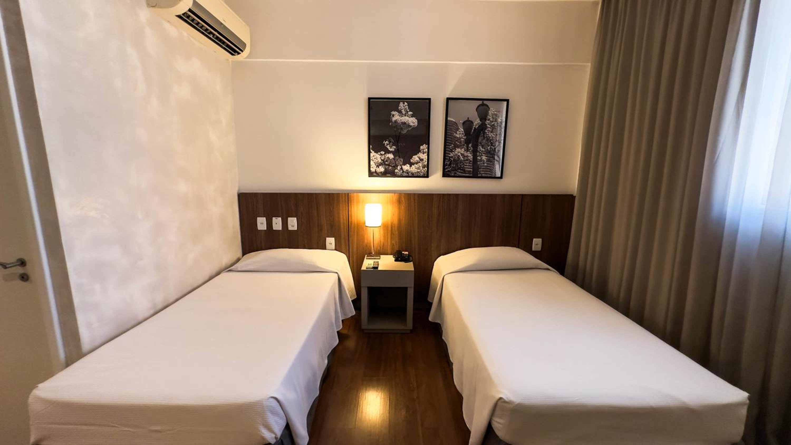 Hotel Vivenzo Savassi — Twin Room - Disability Access