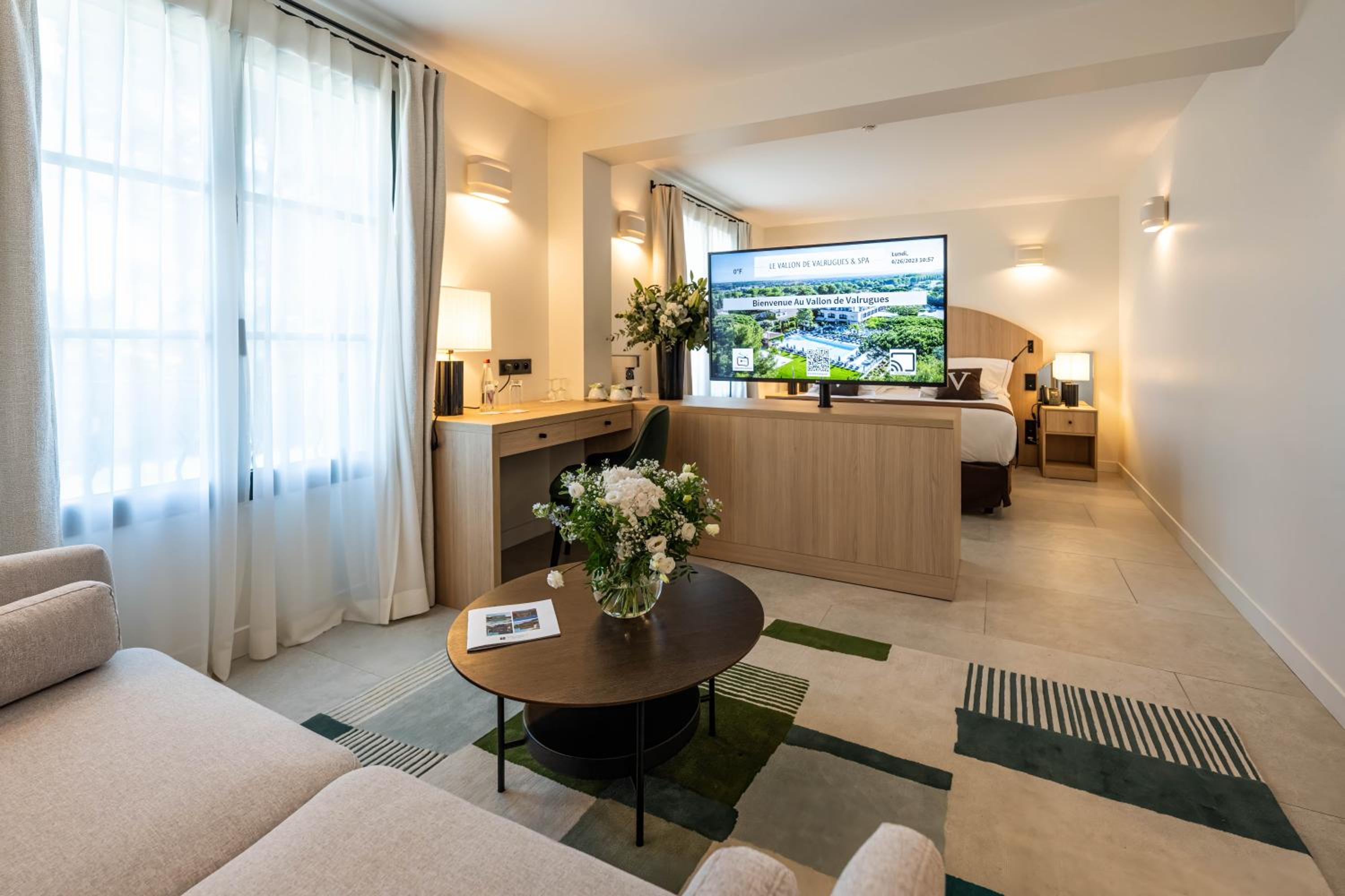 Suite Junior avec Accès Gratuit au Spa at Le Vallon de Valrugues Hotel Spa & Villas Suite Junior avec Accès Gratuit au Spa at Le Vallon de Valrugues Hotel Spa & Villas