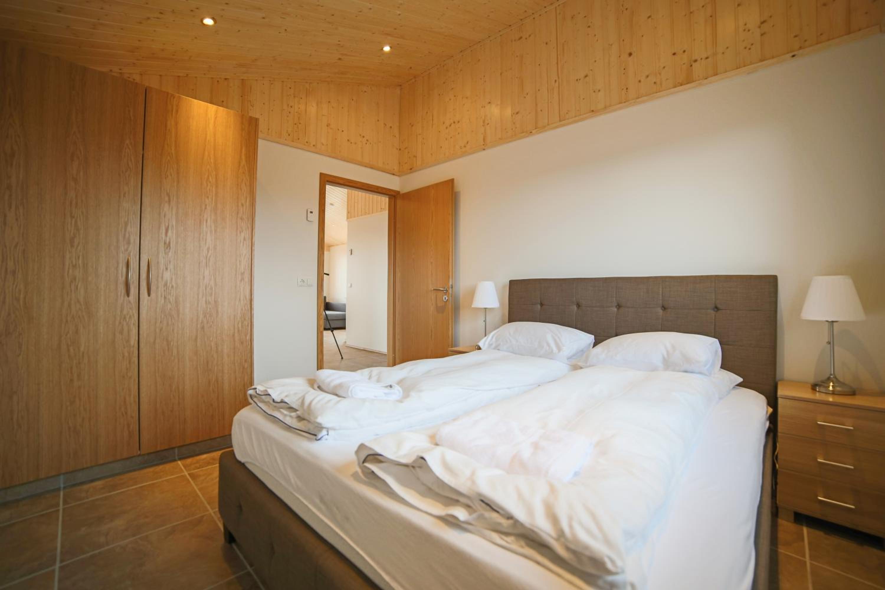 Two-Bedroom Cottage with Hot Tub - Photo 5