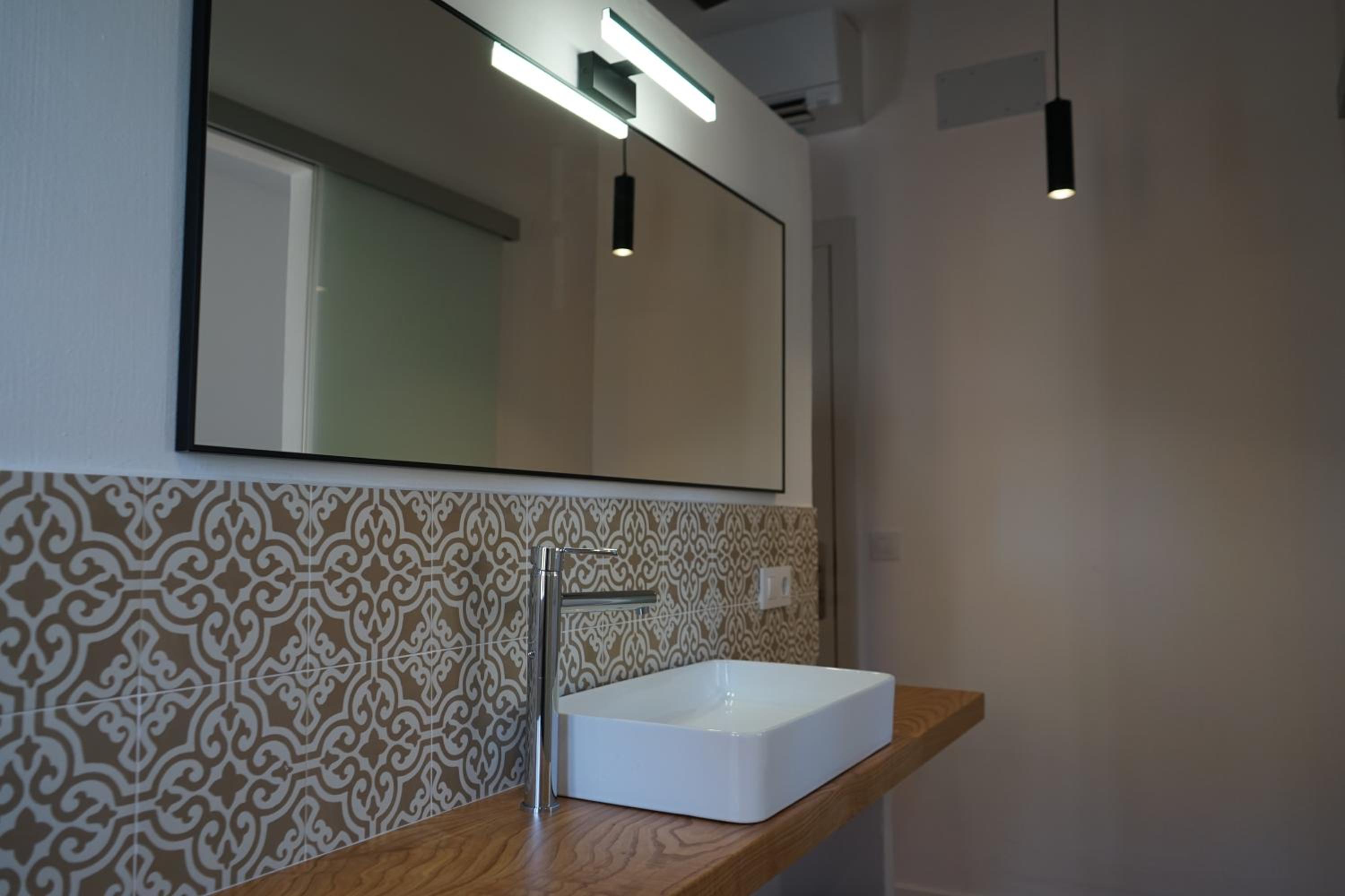 Deluxe Double Room - Photo 4