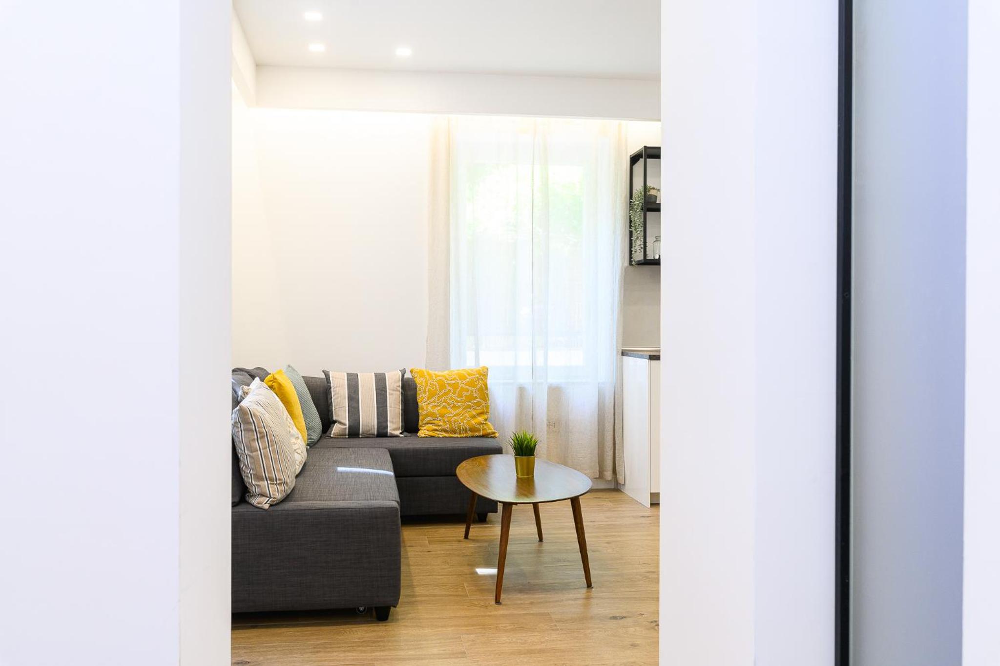 One-Bedroom Apartment