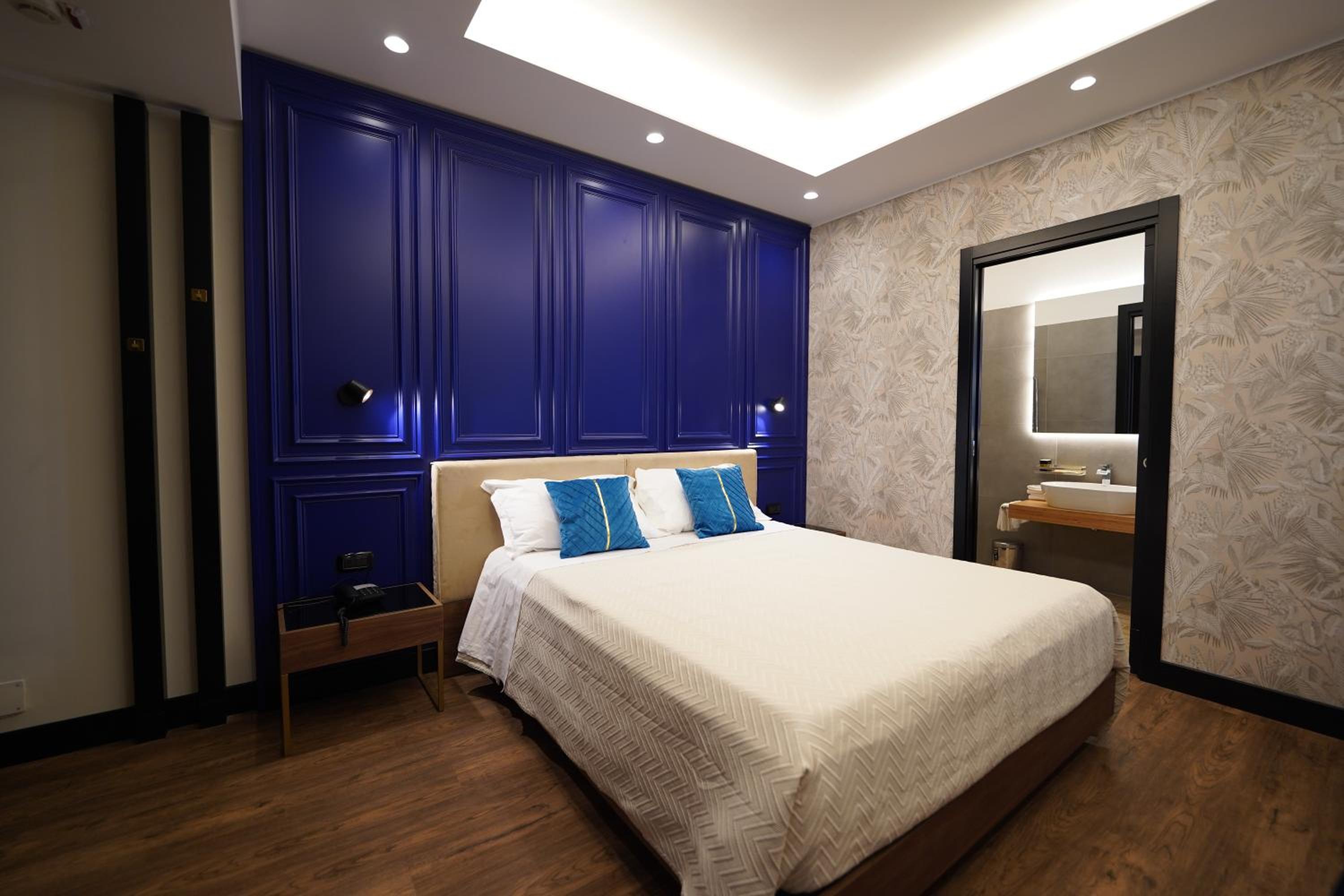 Deluxe Double Room photo 2