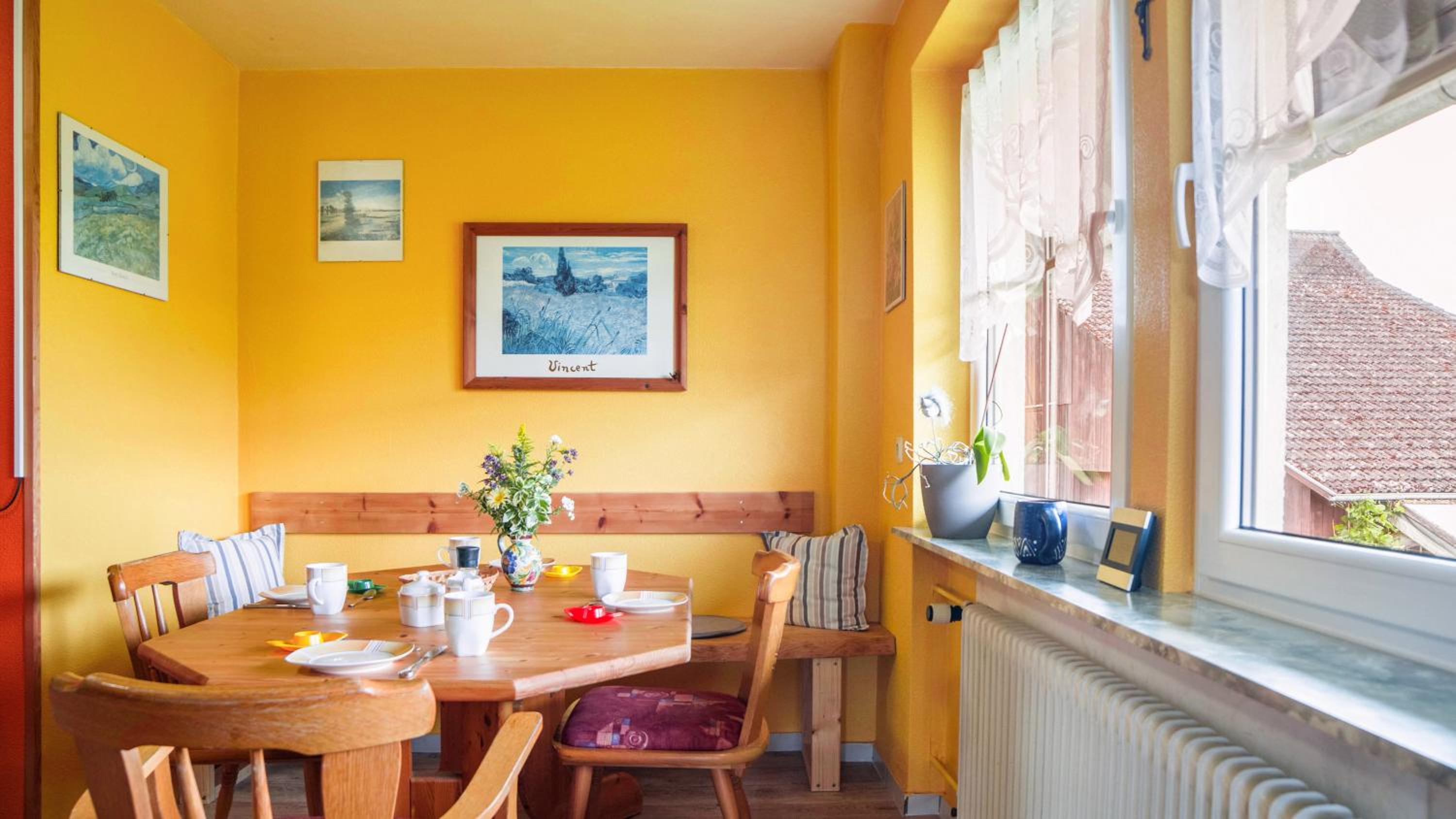 Two-Bedroom Deluxe Apartment with Garden View photo 2