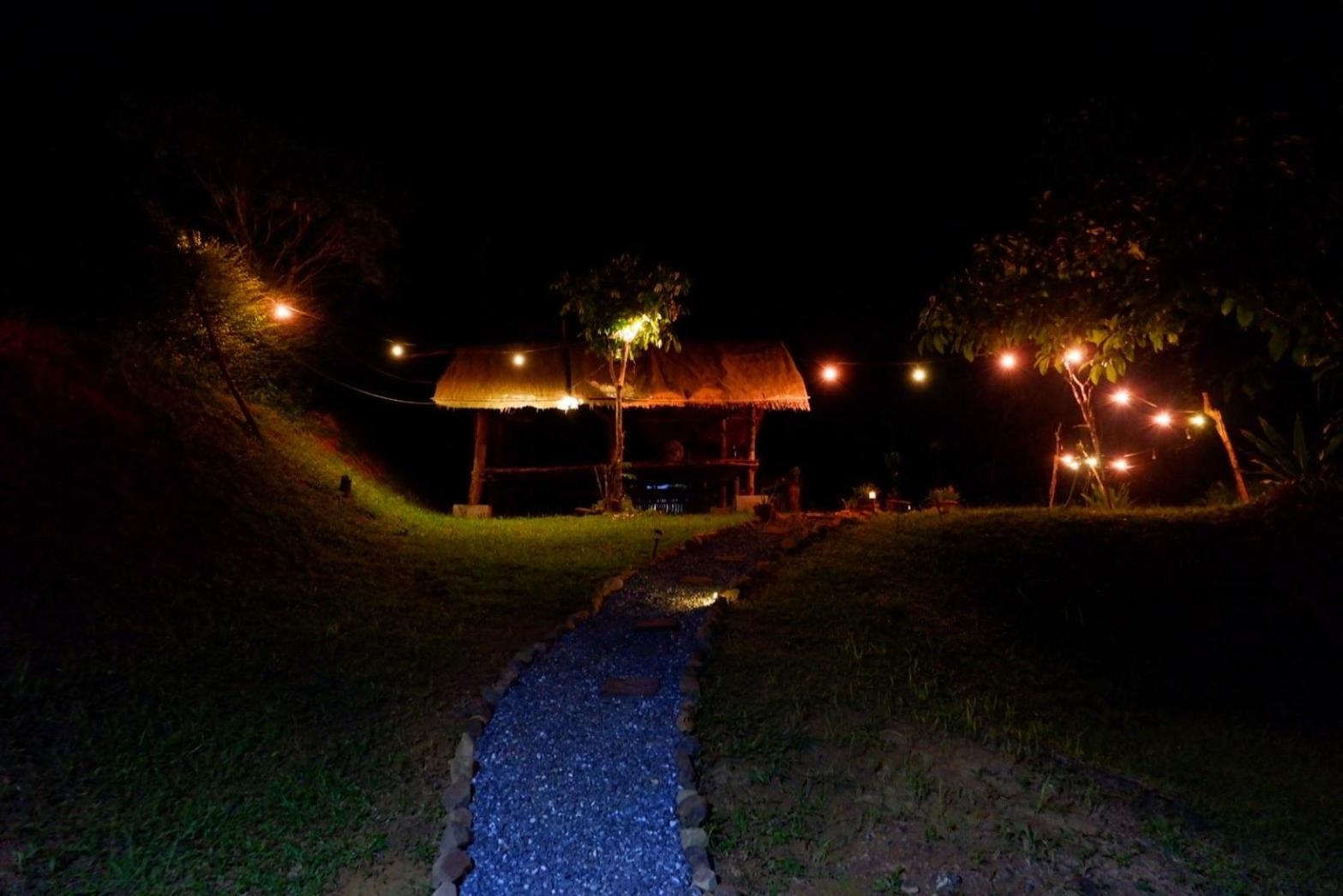 Big Tent - Photo 6