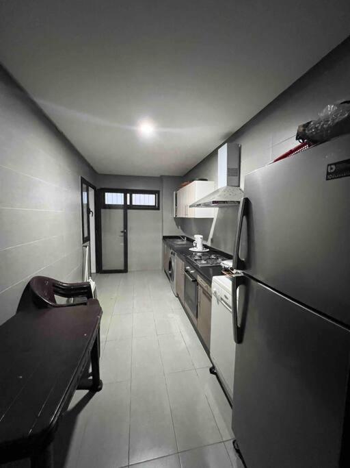 One-Bedroom Apartment photo 3