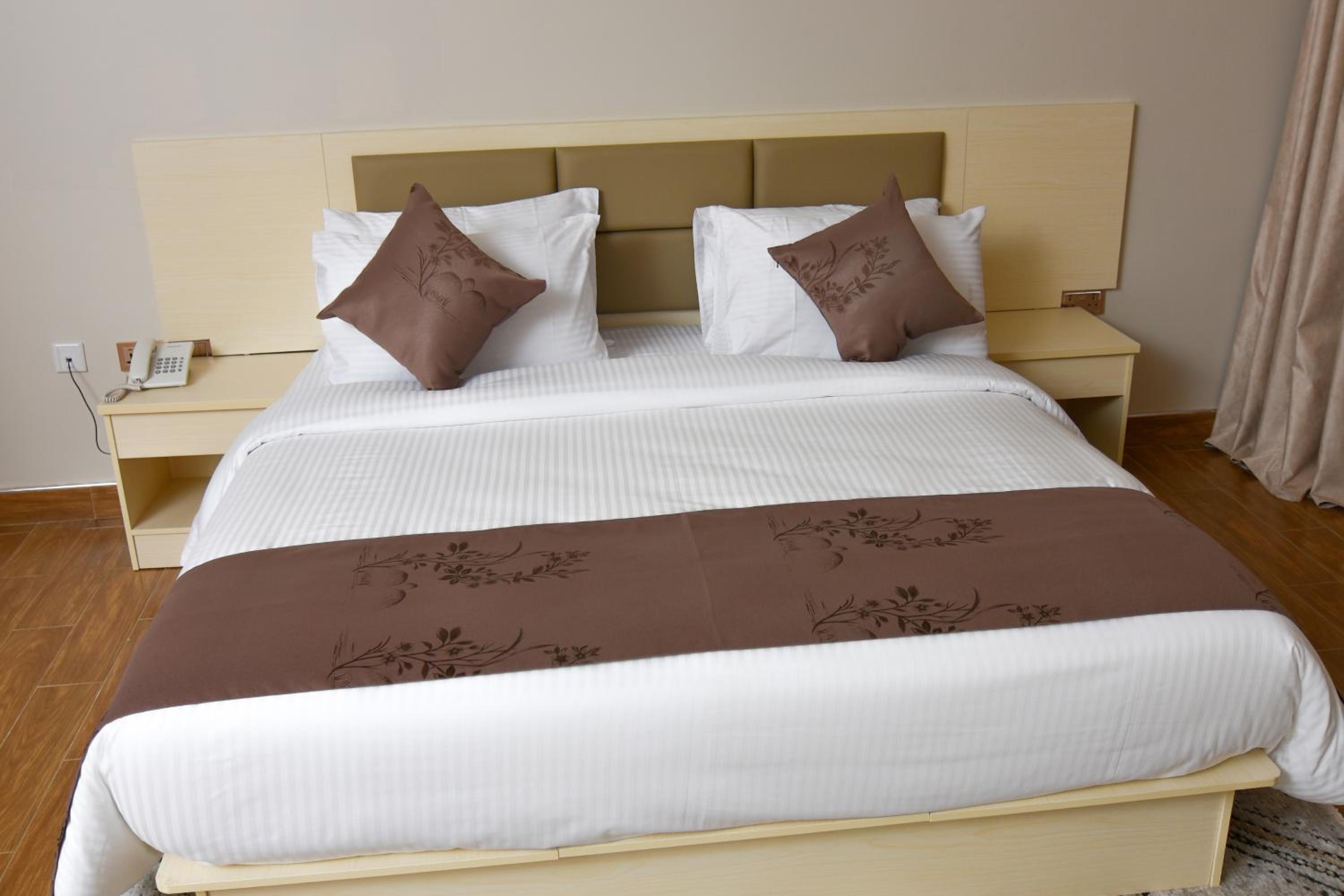 Deluxe Double Room photo 3
