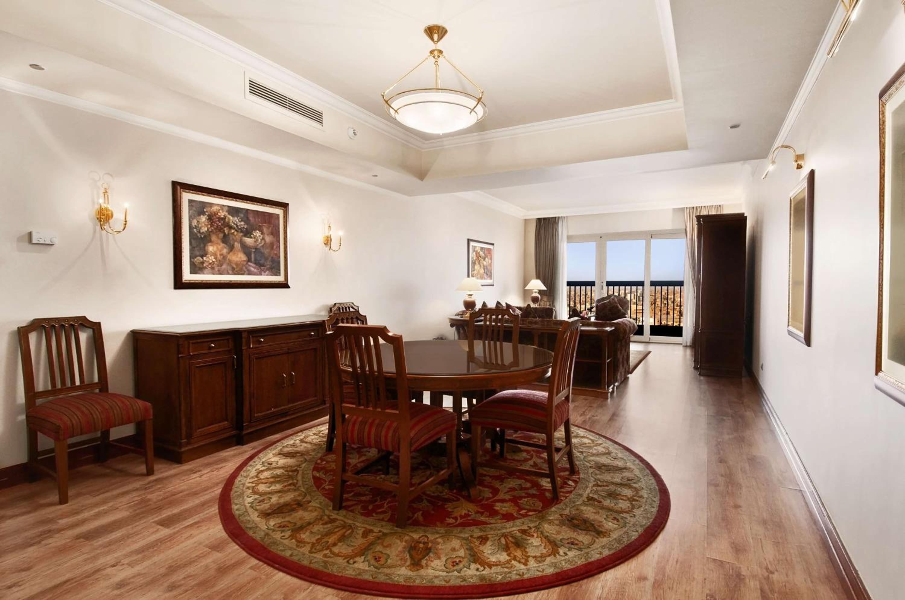 Ambassador Suite thumbnail 6
