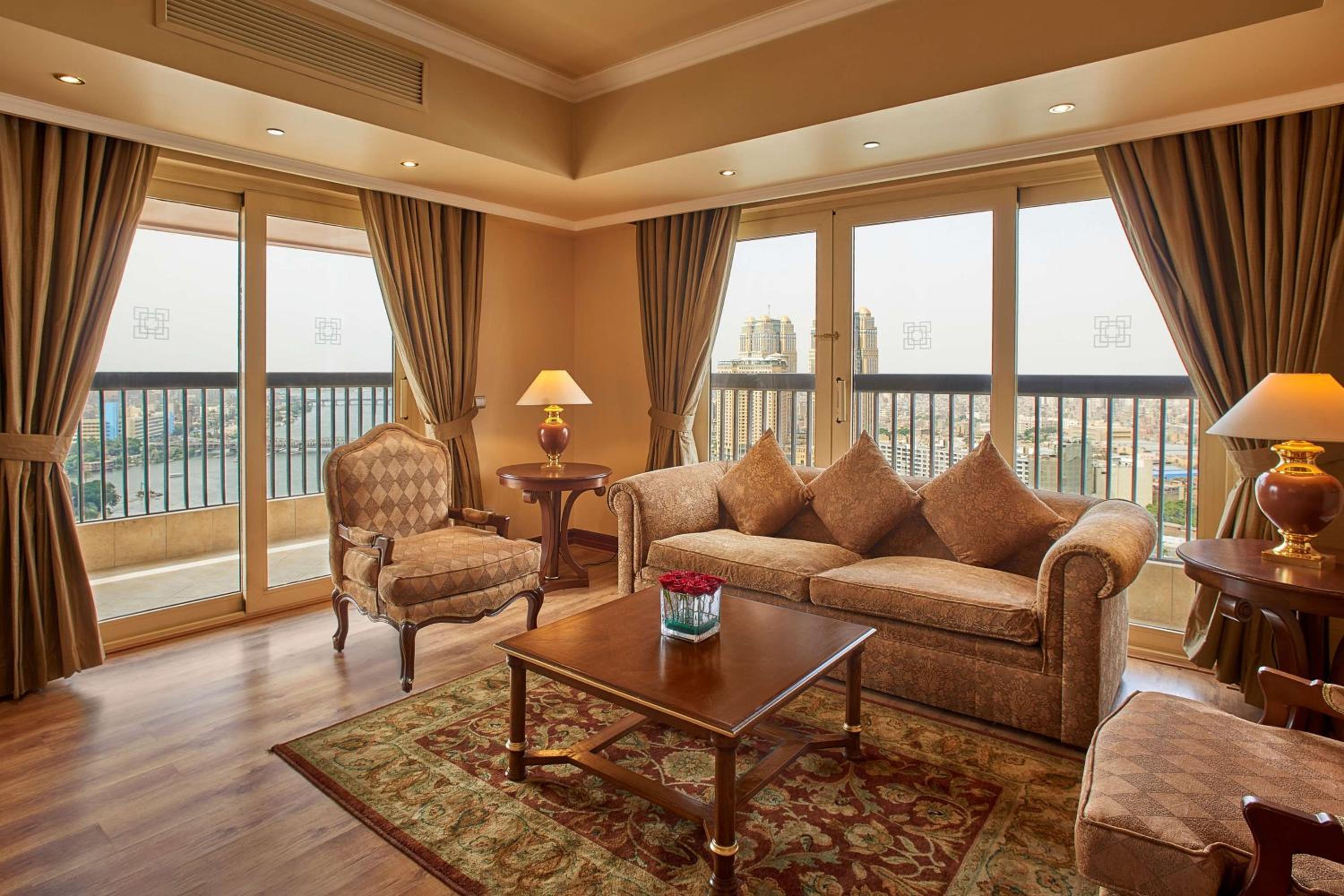 Presidential Suite thumbnail 5
