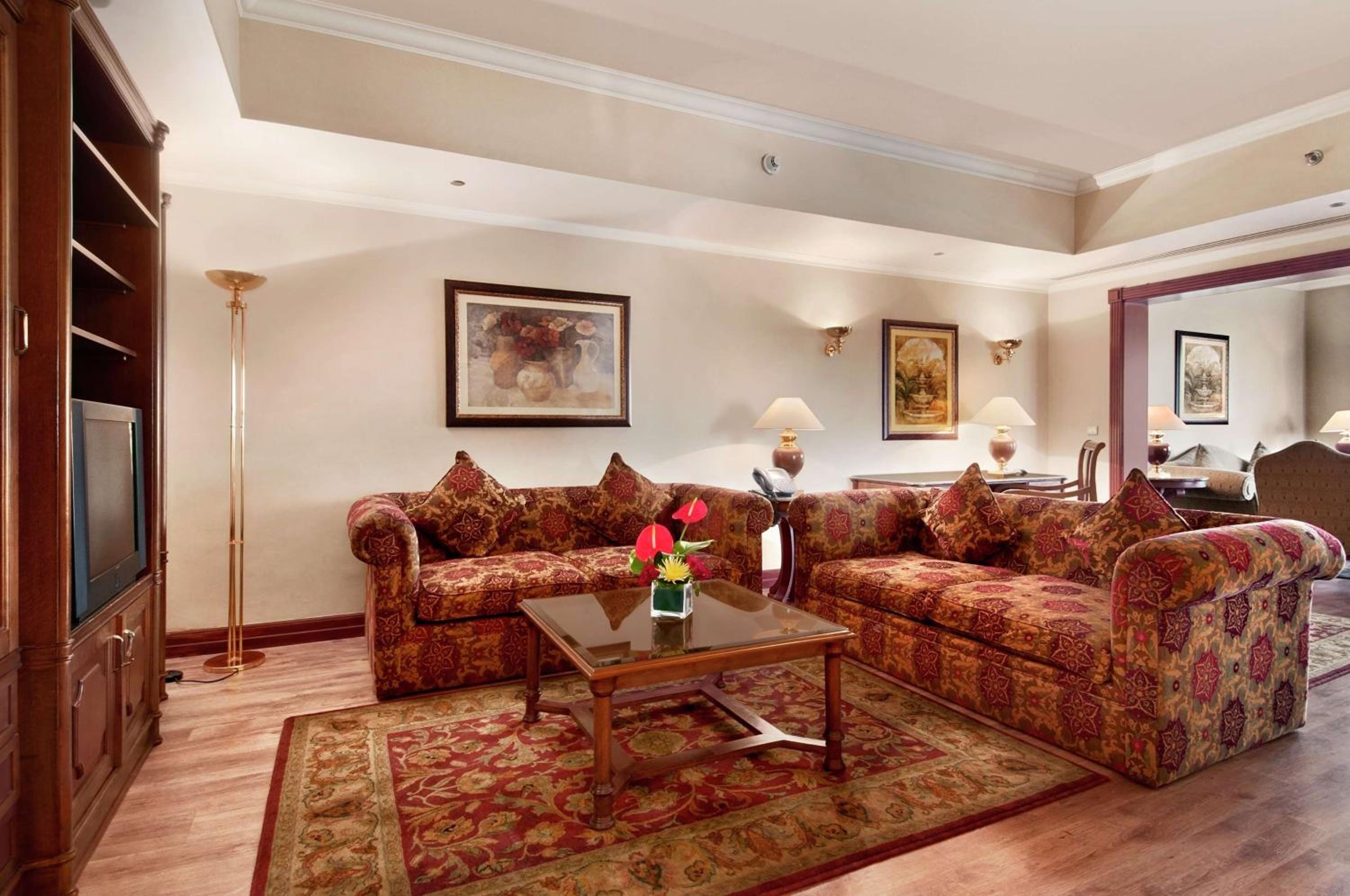 Presidential Suite thumbnail 6