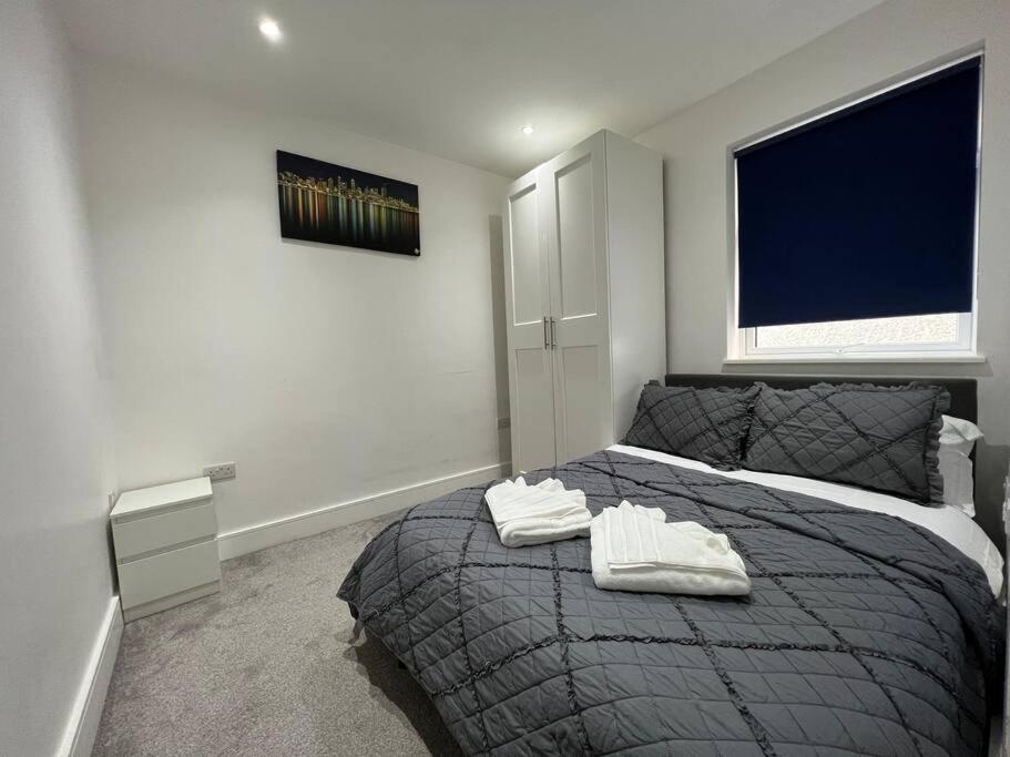 Three-Bedroom Apartment photo 1