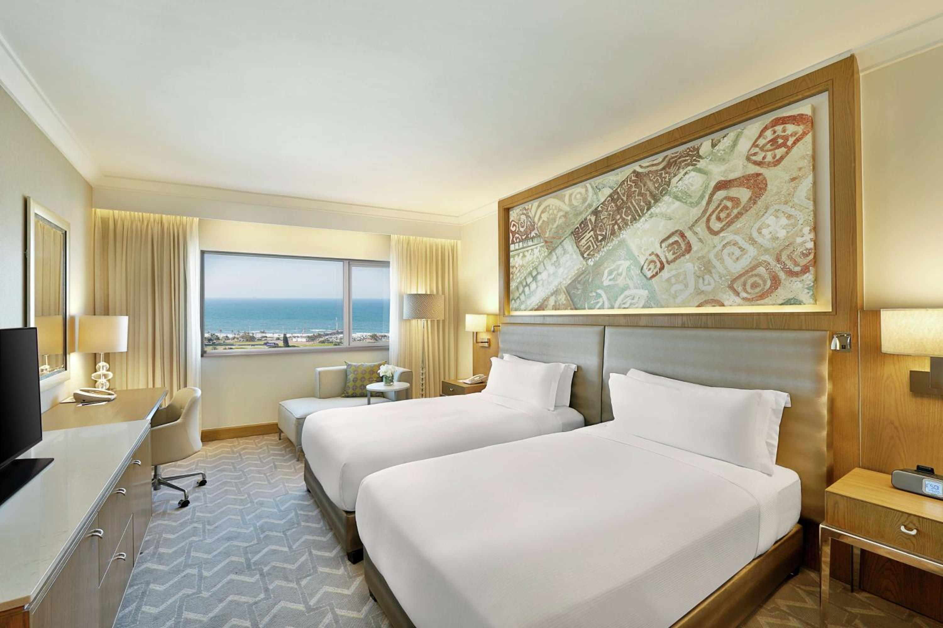 Executive Twin Room - Photo 4