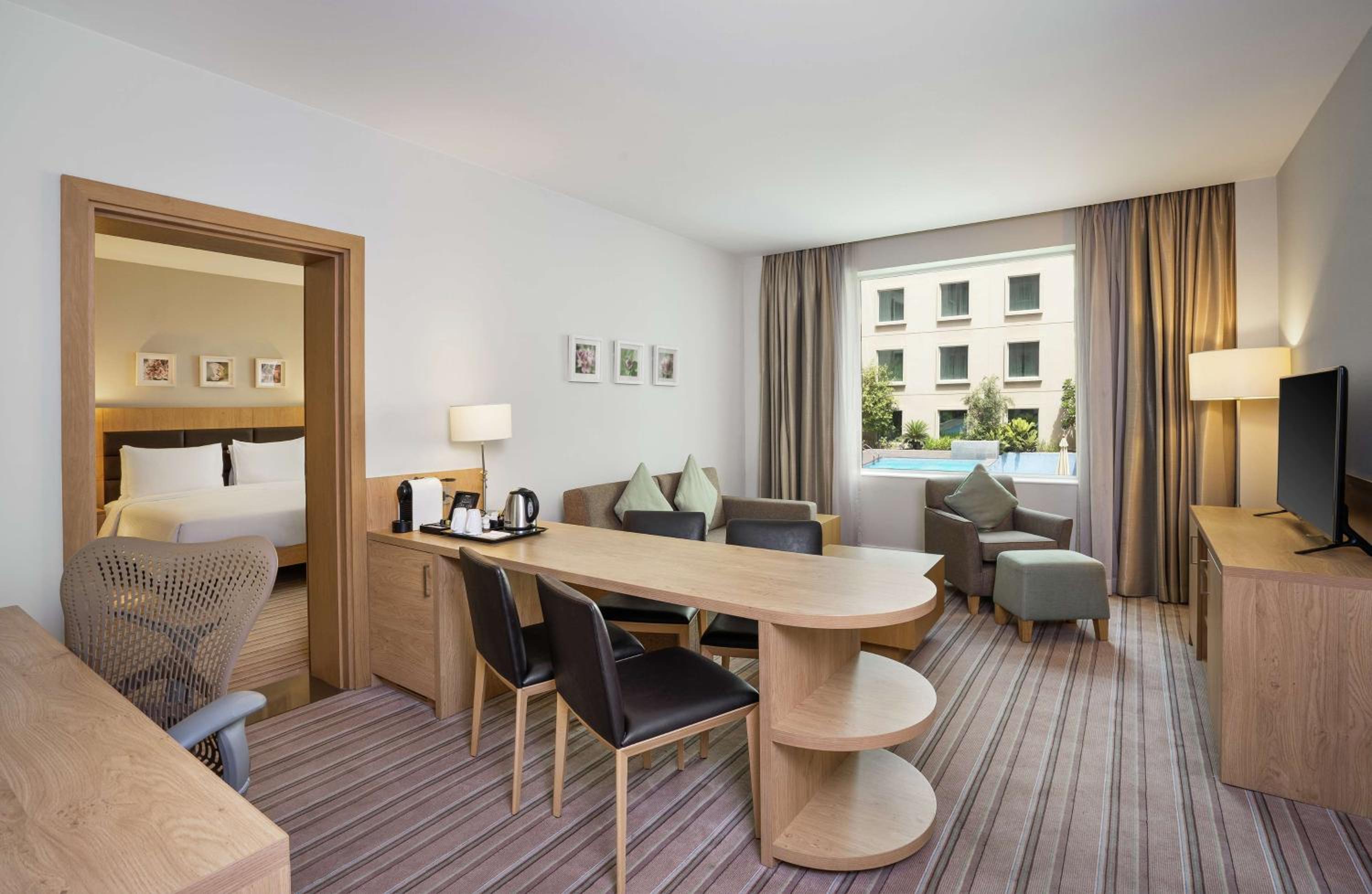 One-Bedroom King Suite photo 3