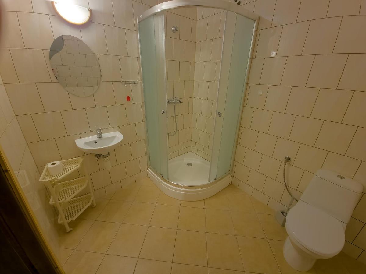 Family Room with Private Bathroom photo 1