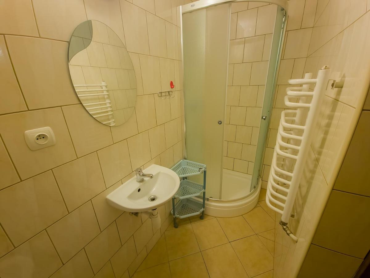 Quadruple Room with Bathroom photo 2