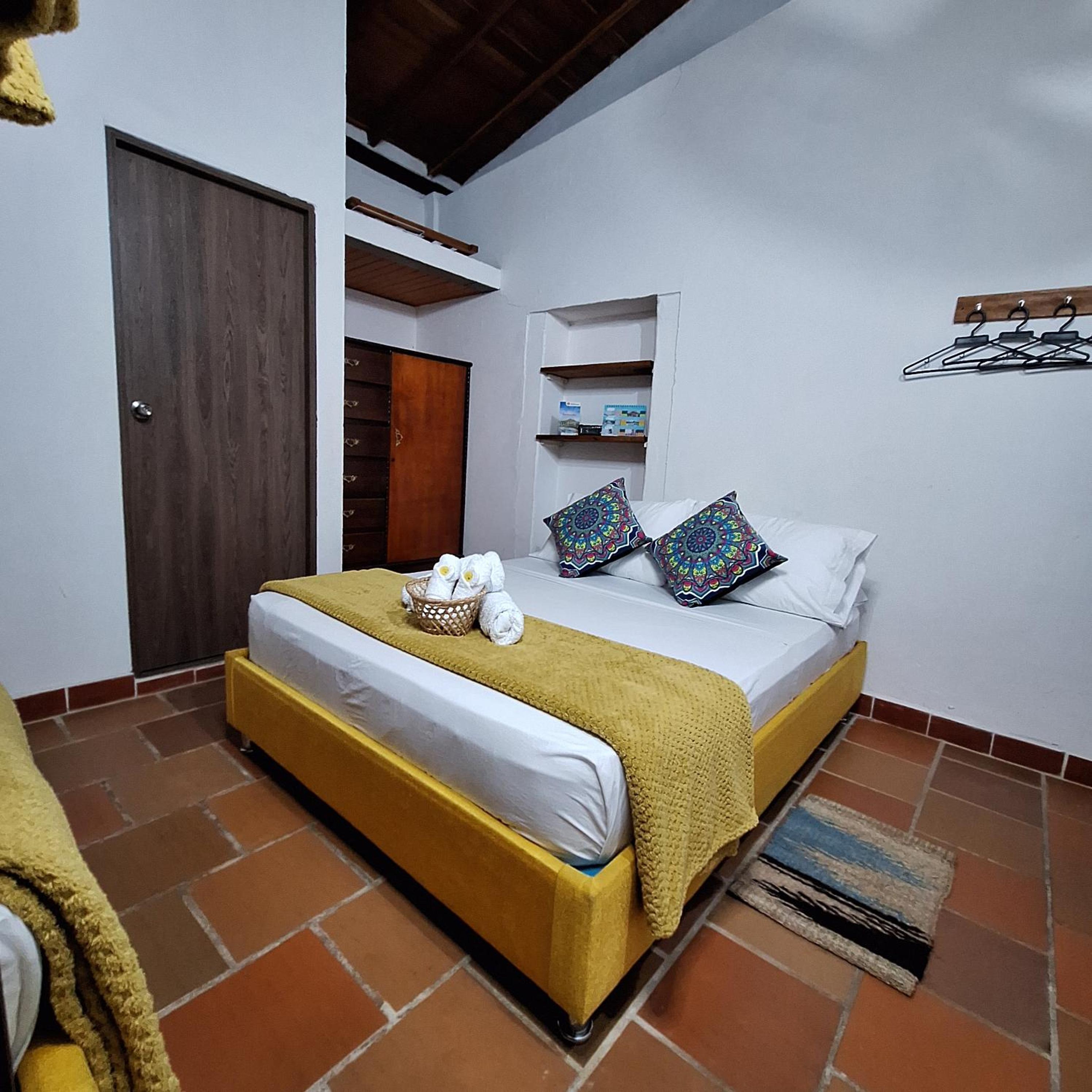 Quadruple Room with Private Bathroom photo 1