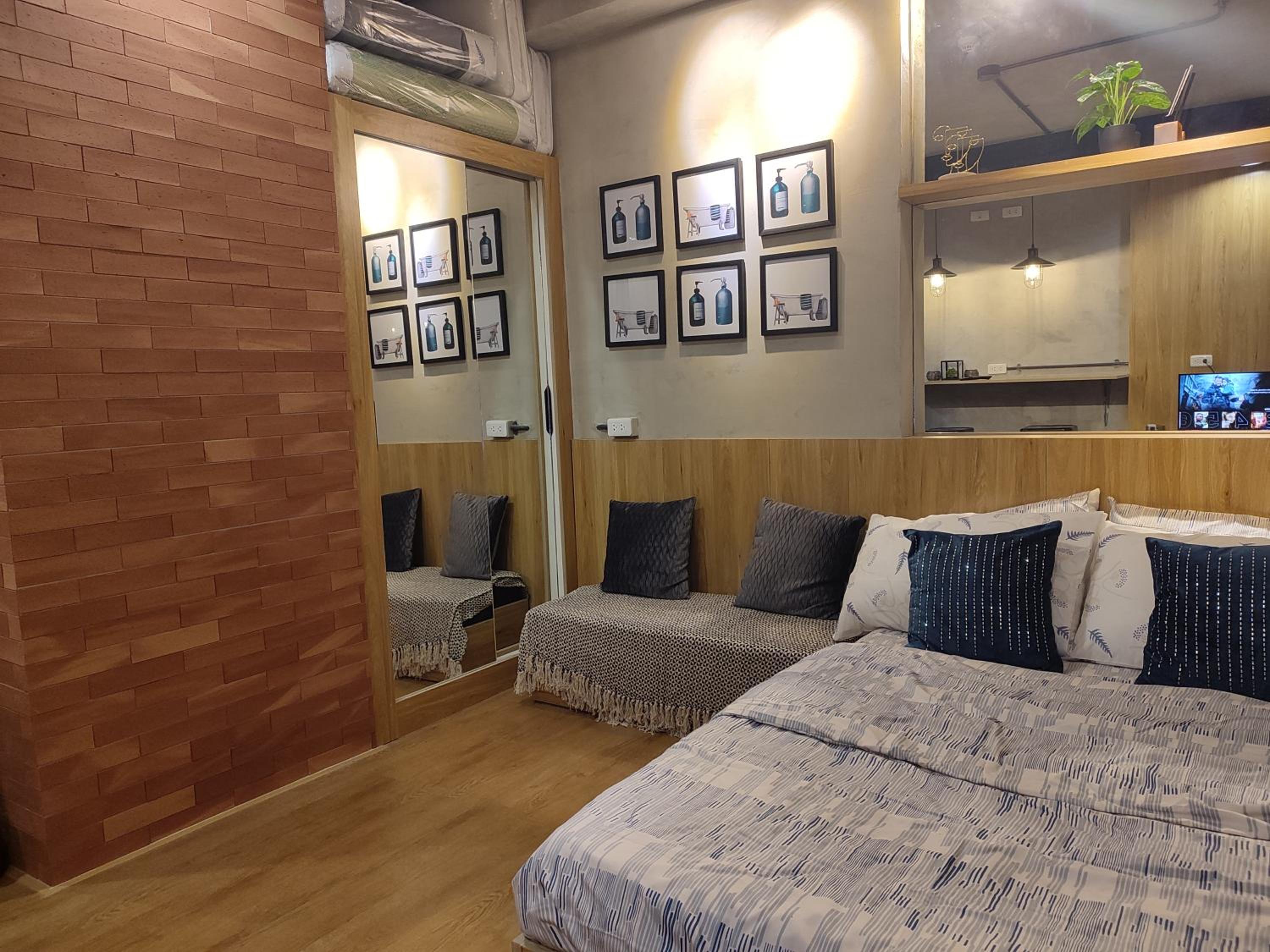 Suite With City View