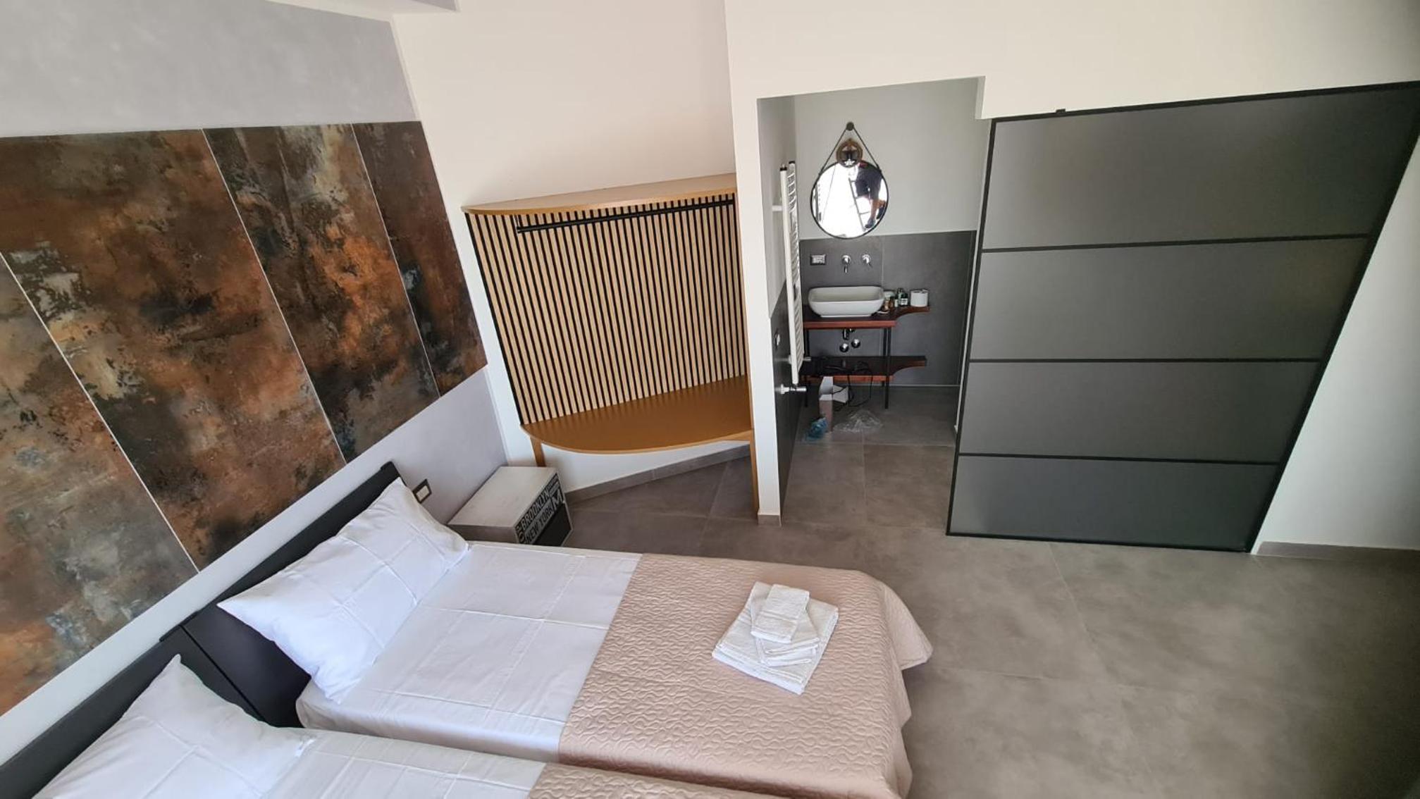 Twin Room with Bathroom photo 3