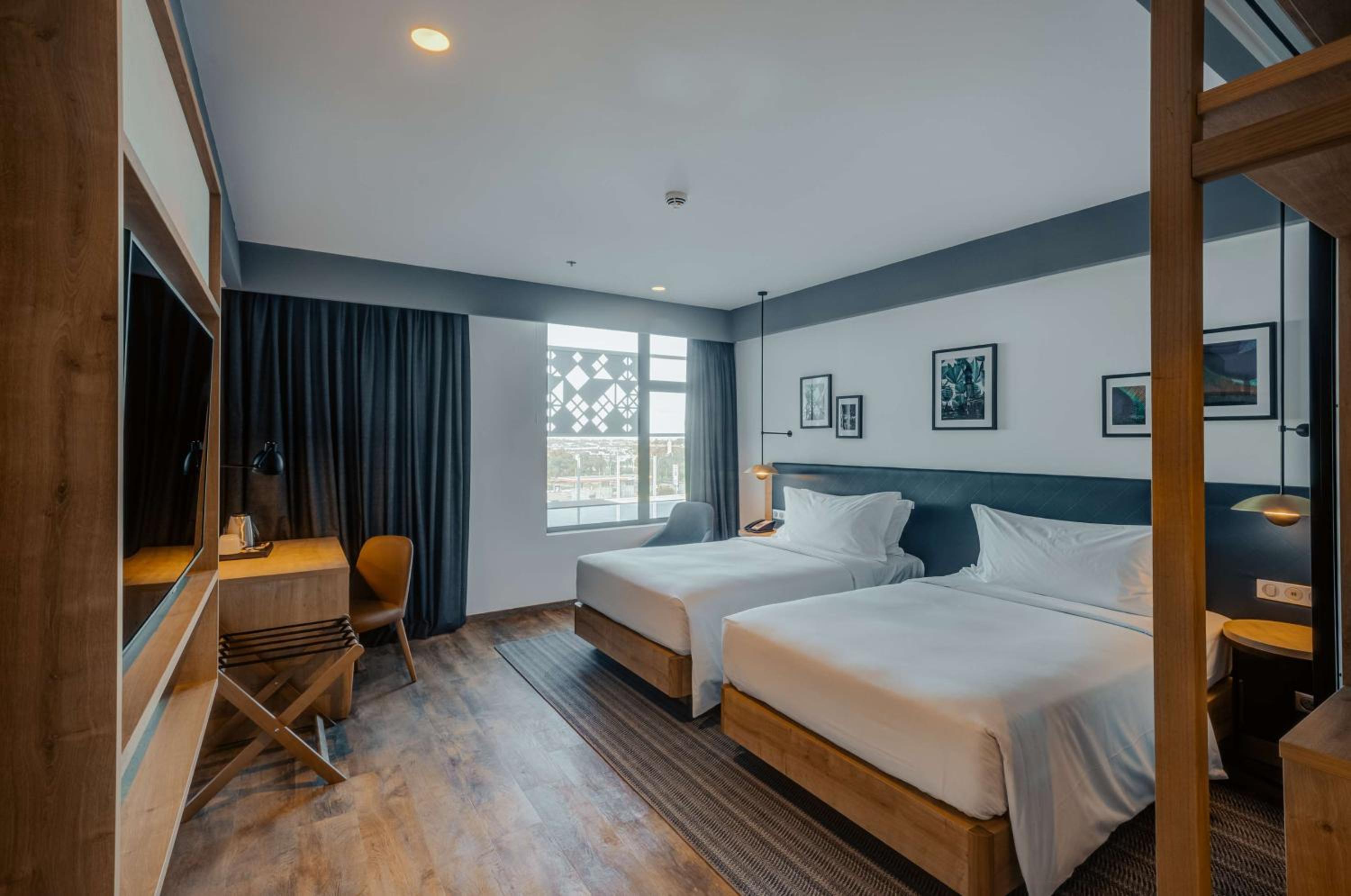 Twin Room - Photo 5