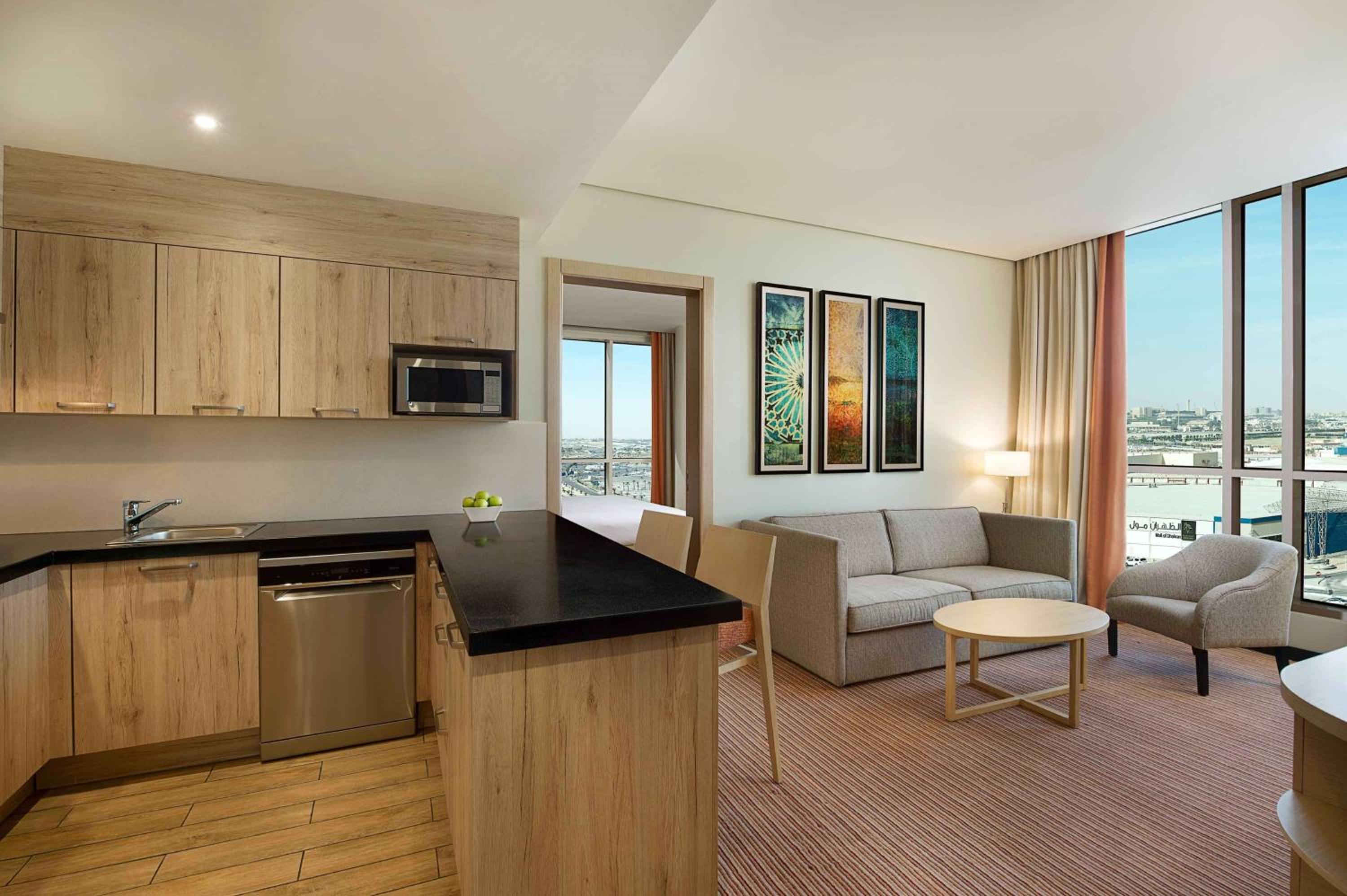 One-Bedroom King Suite photo 3
