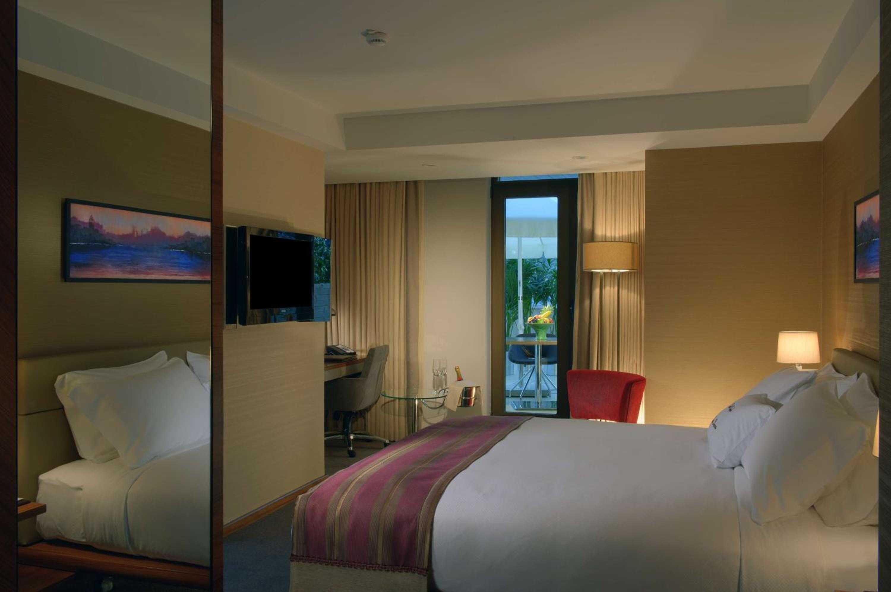 King Room with Terrace