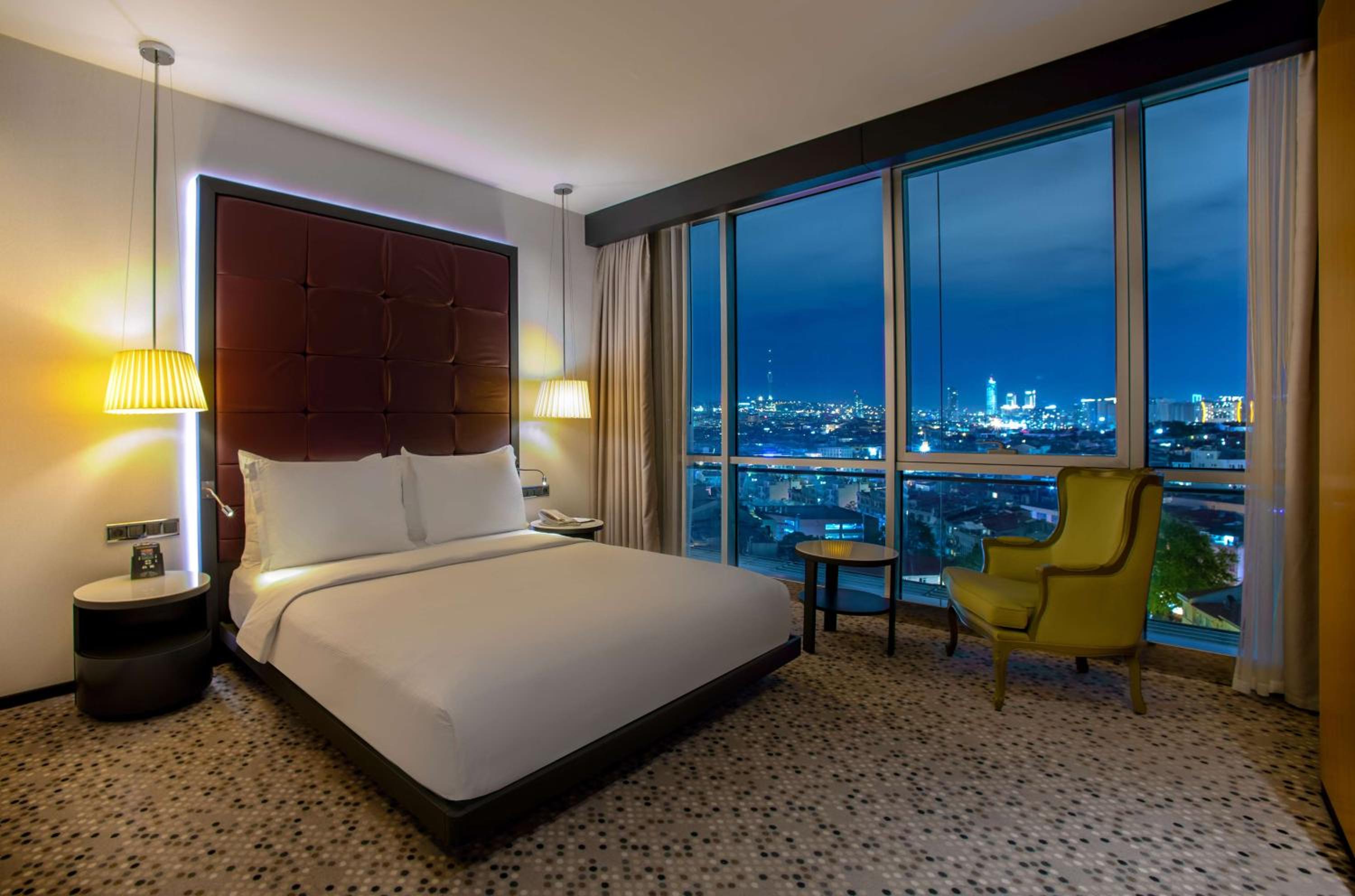 King Room with City View