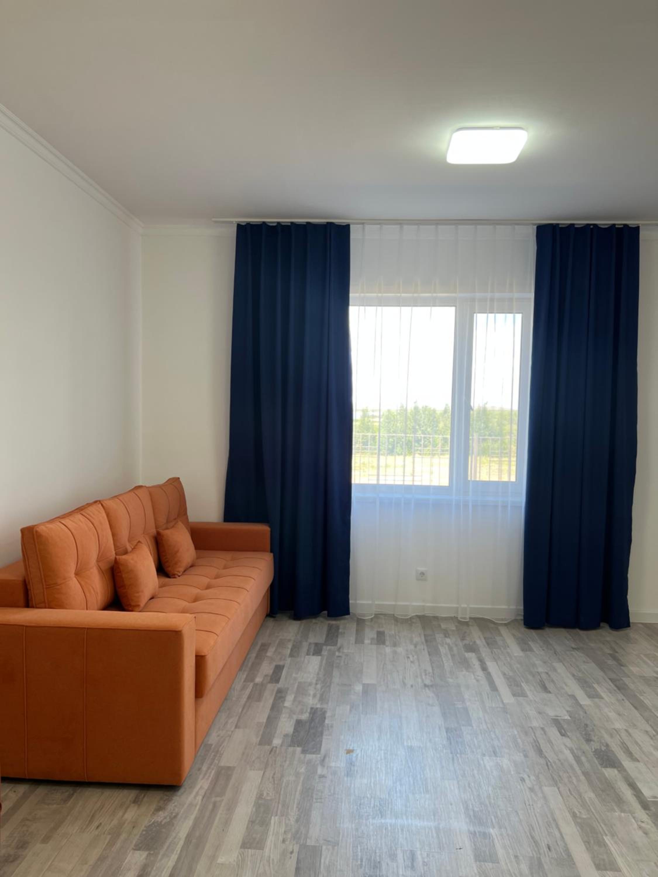 Apartment with Lake View