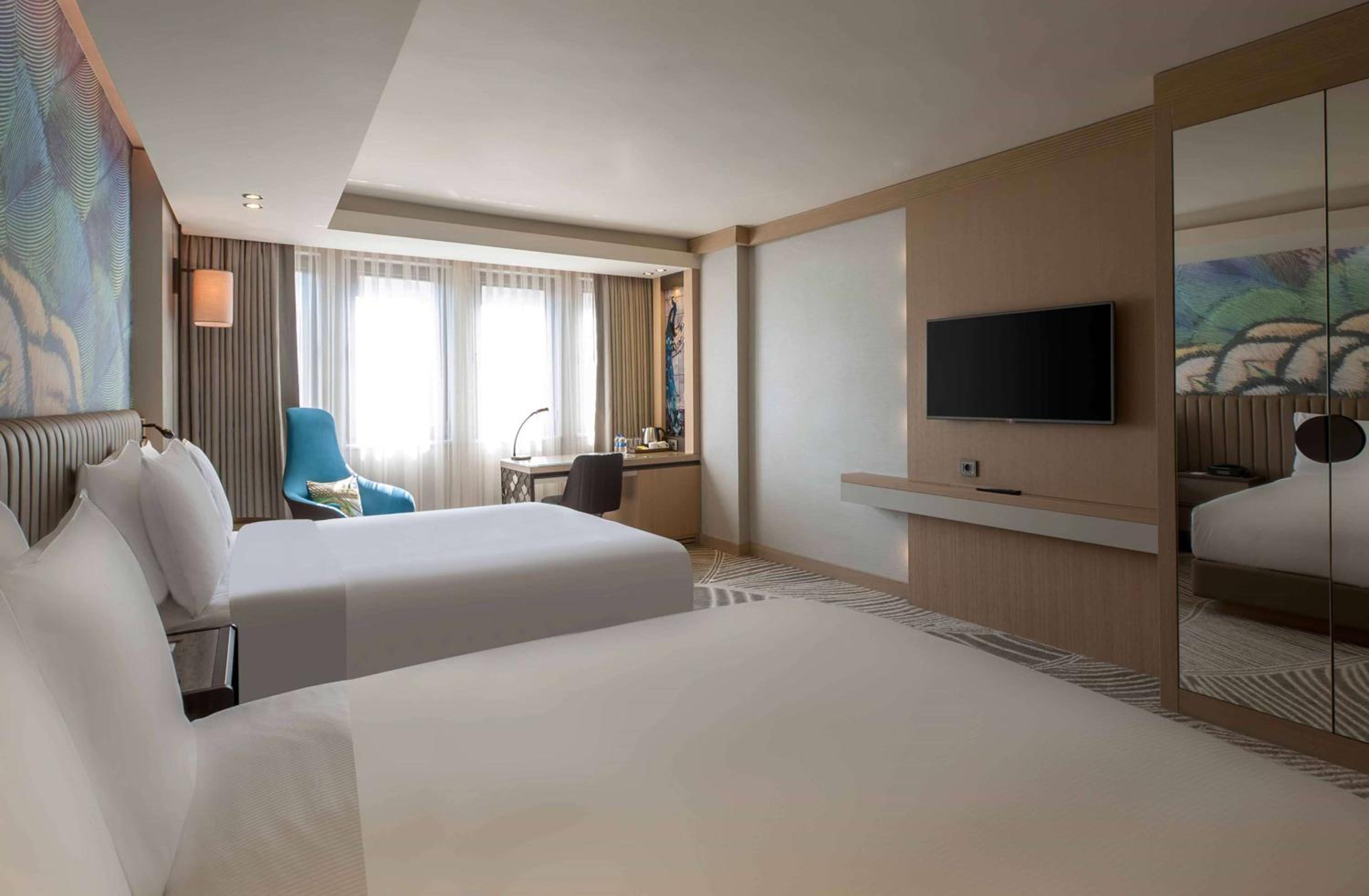 Deluxe Queen Room with Two Queen Beds
