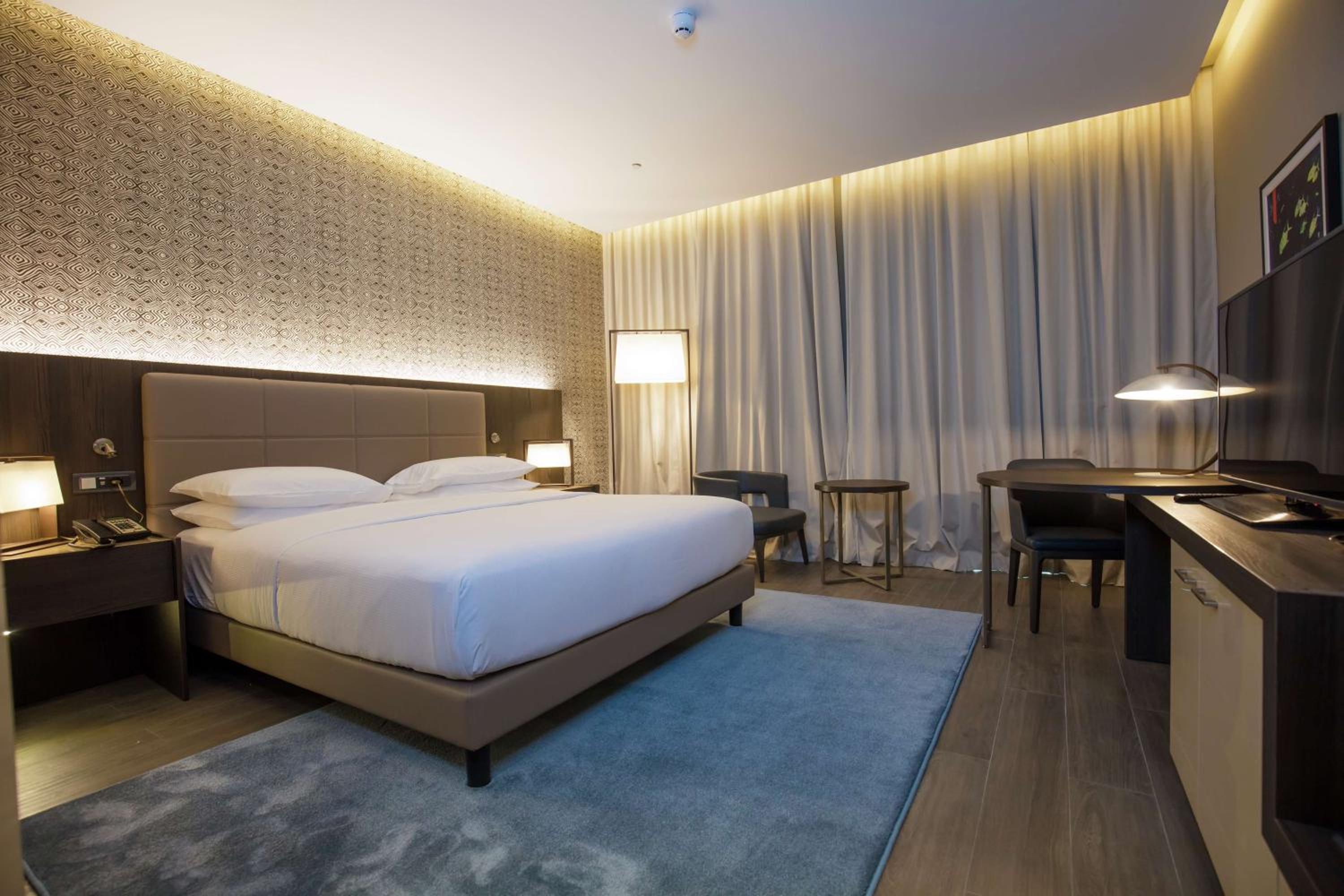 King Guest Room