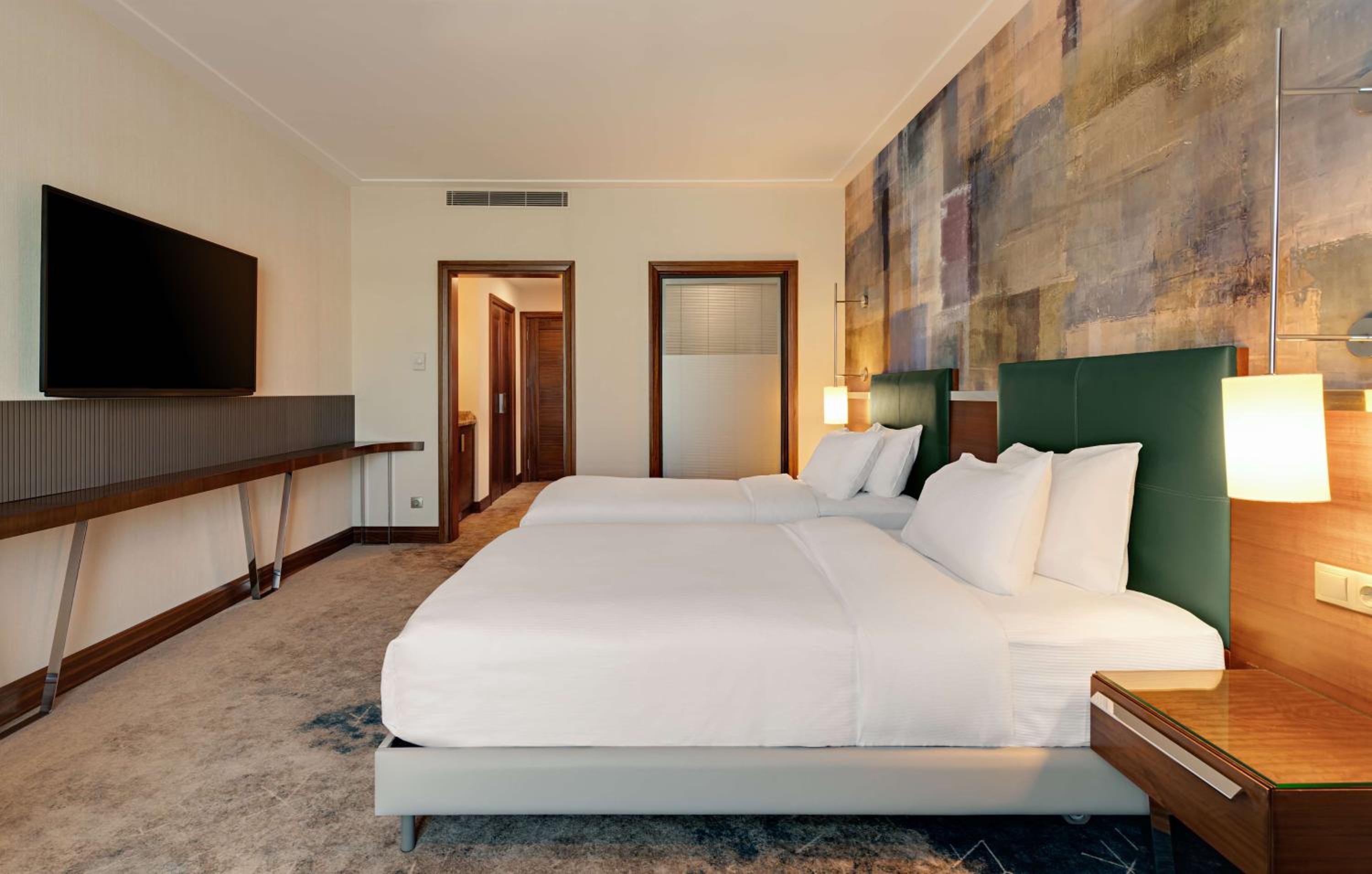 Twin Room with City View