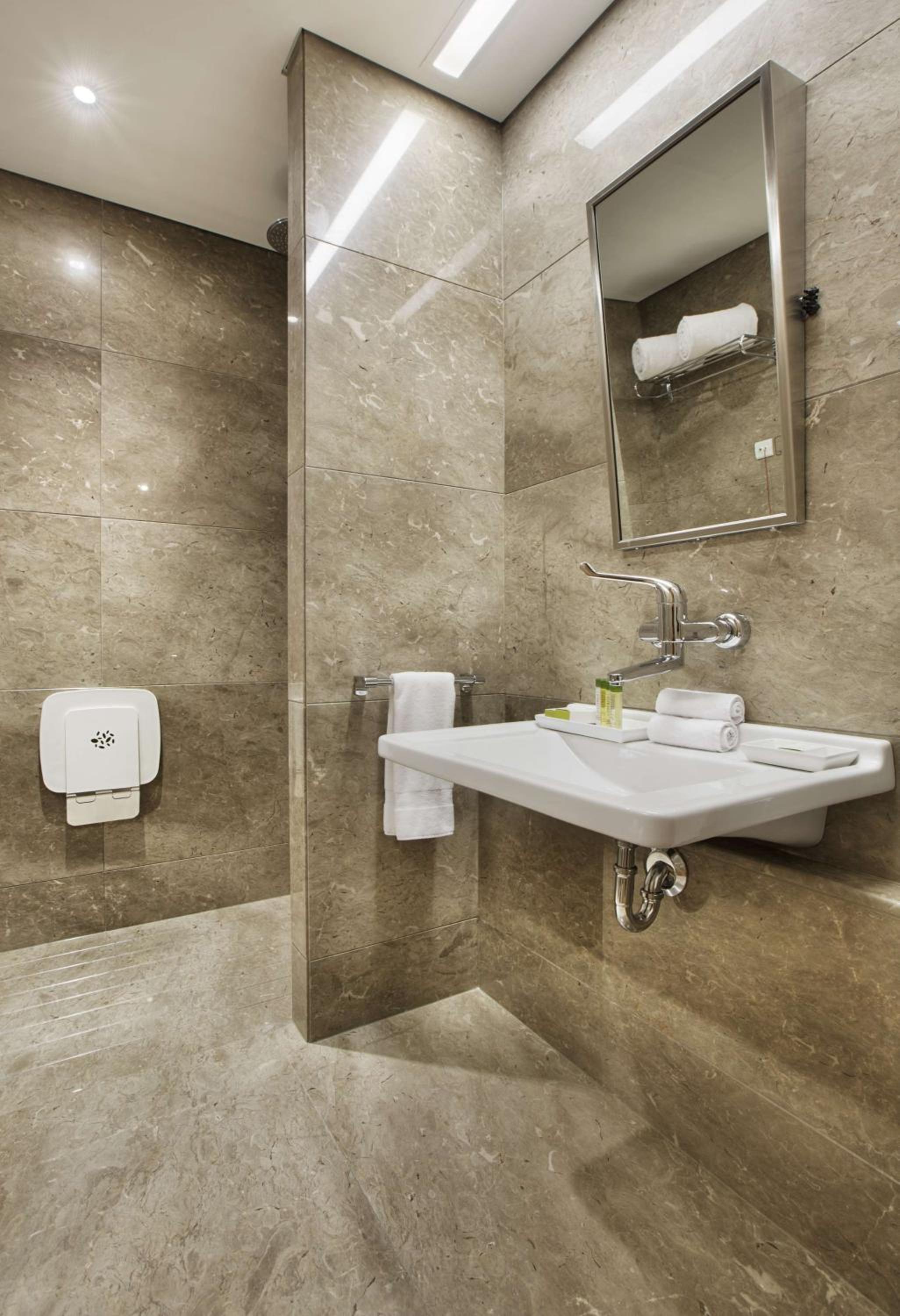 King Room - Mobility Access photo 2