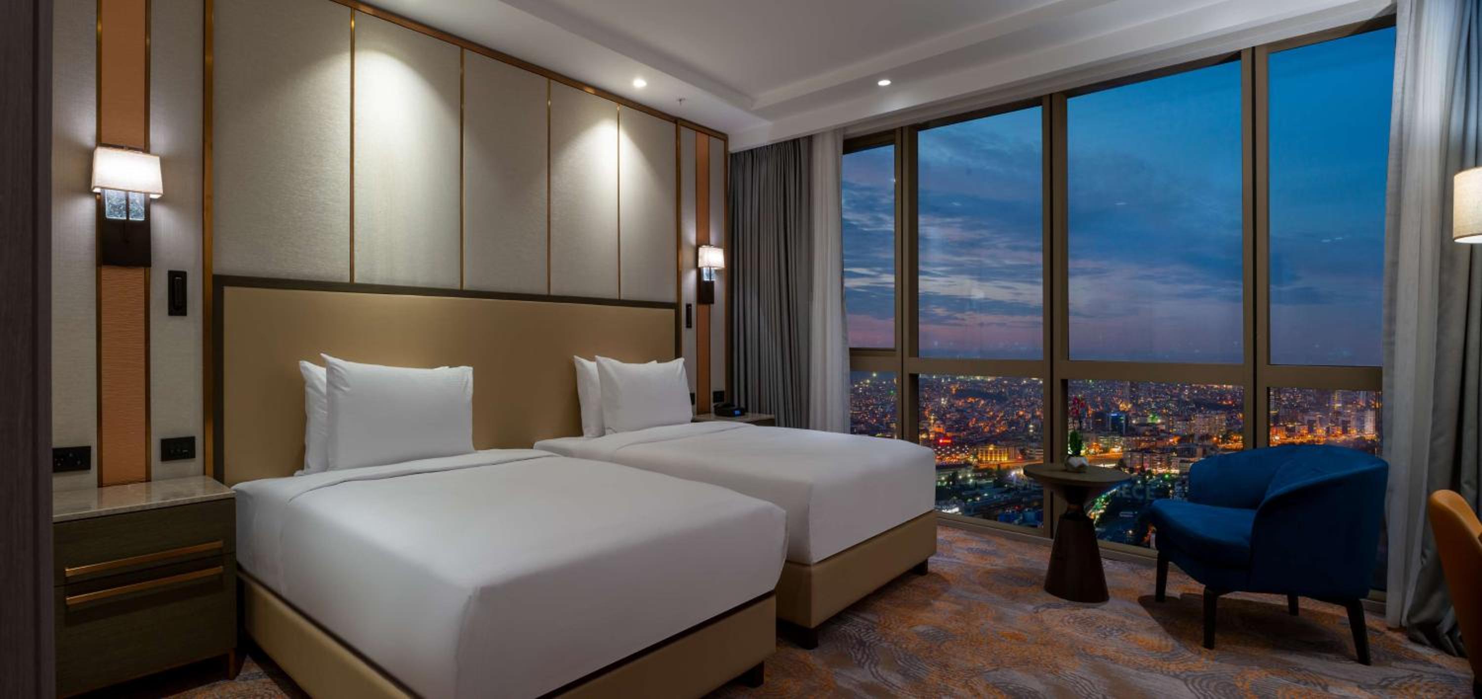 Two Double Beds Deluxe Room with Terrace