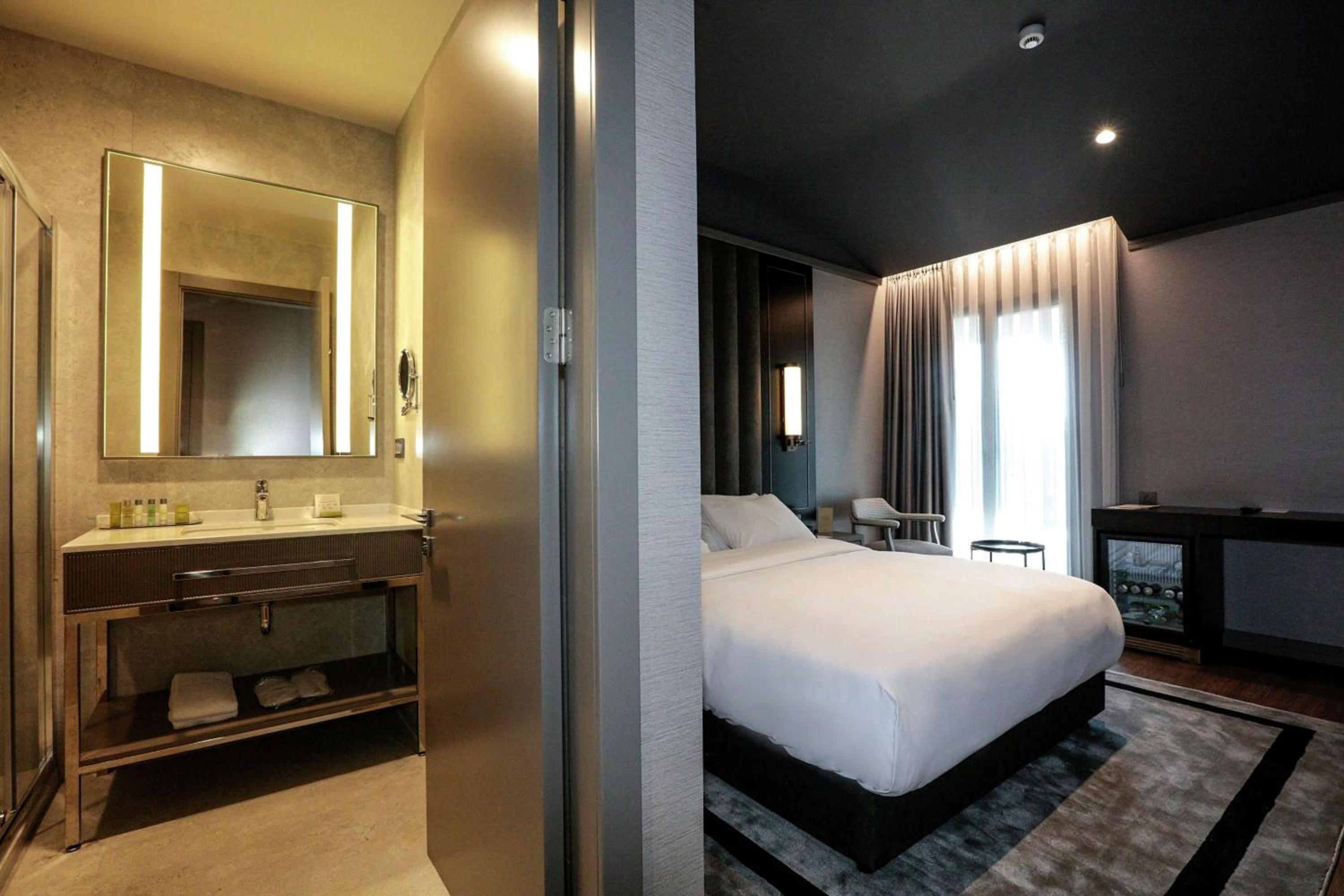 King Guest Room