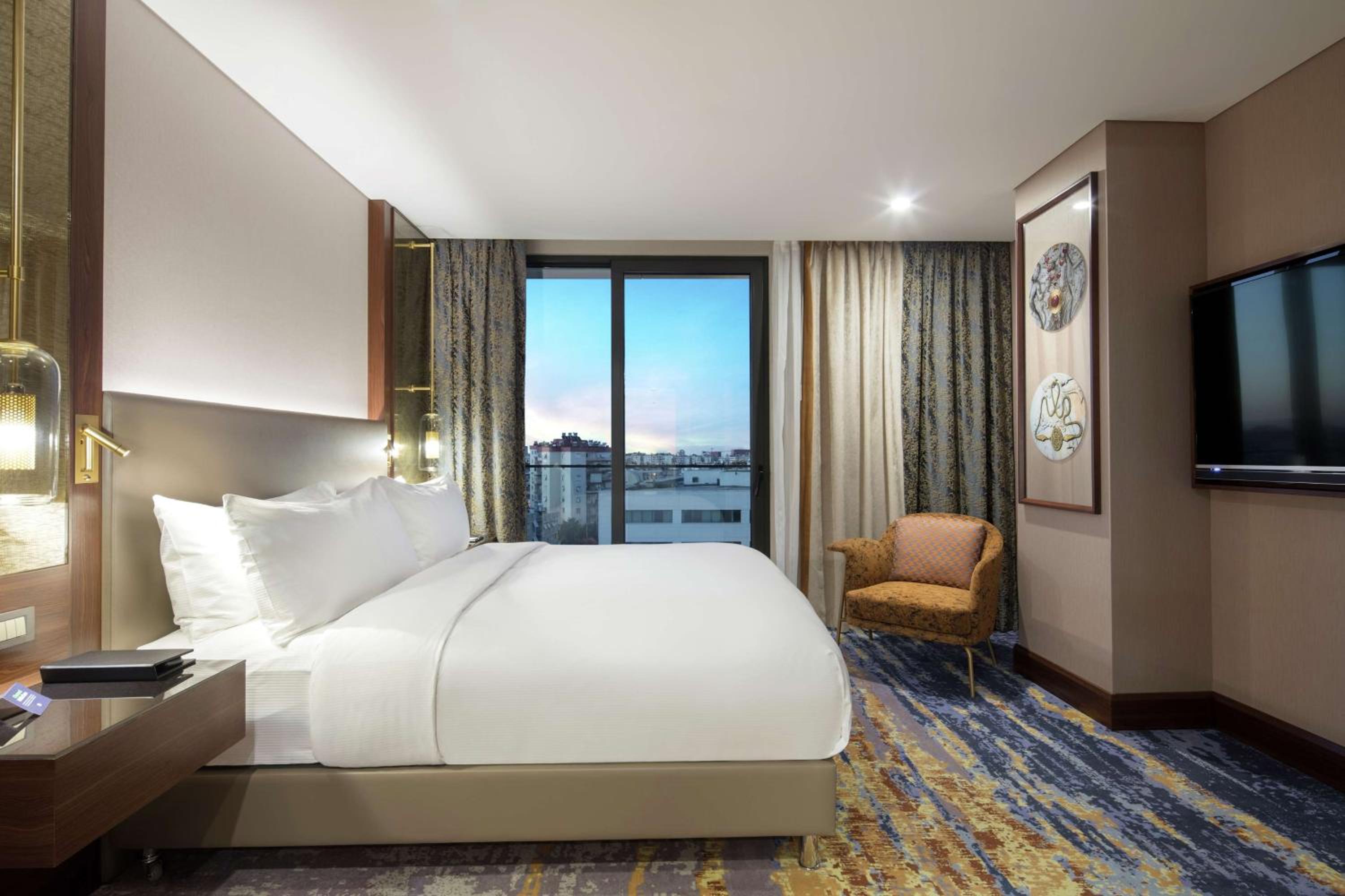 King Room with City View