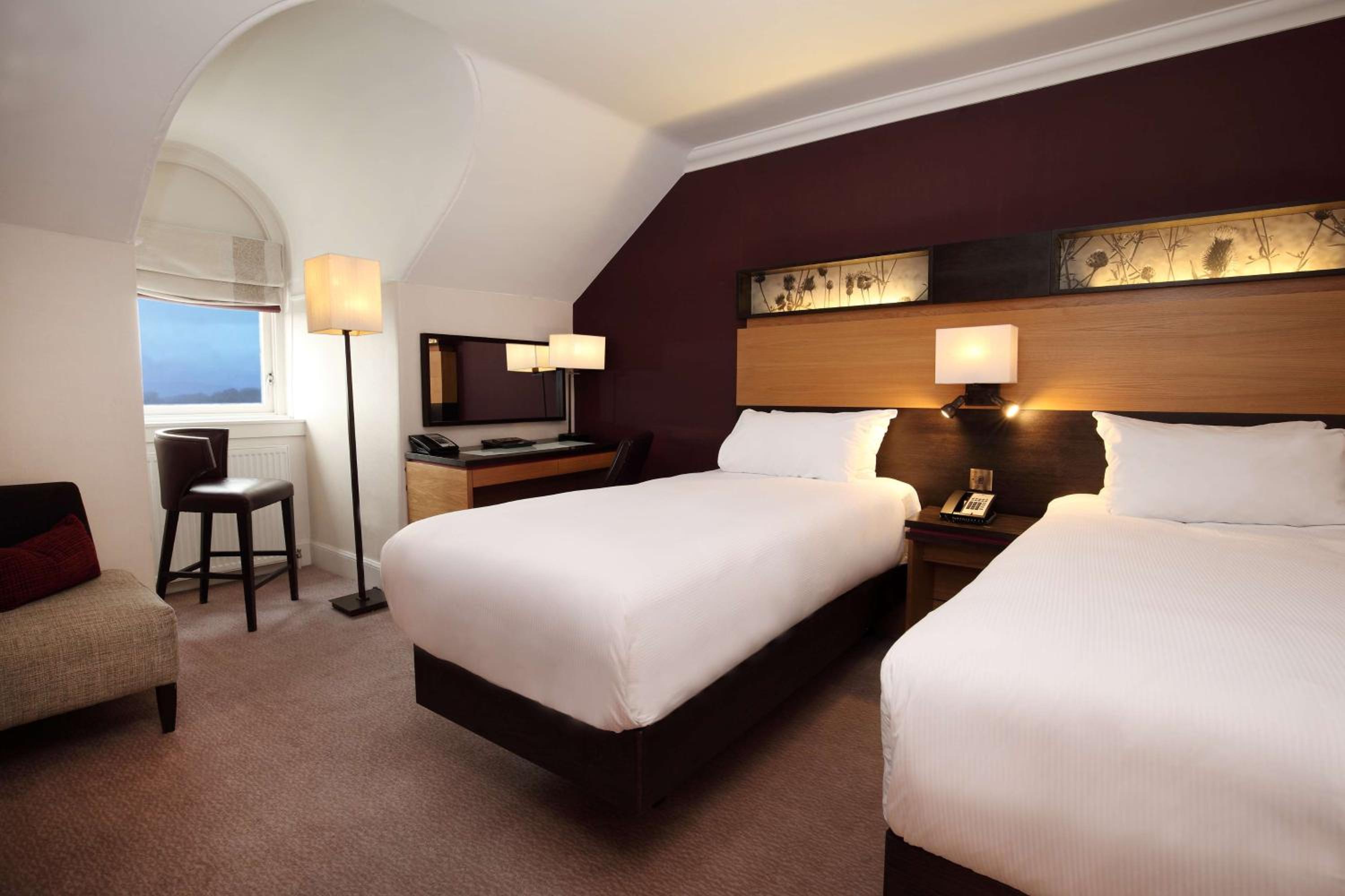 Standard Twin Room - Photo 1