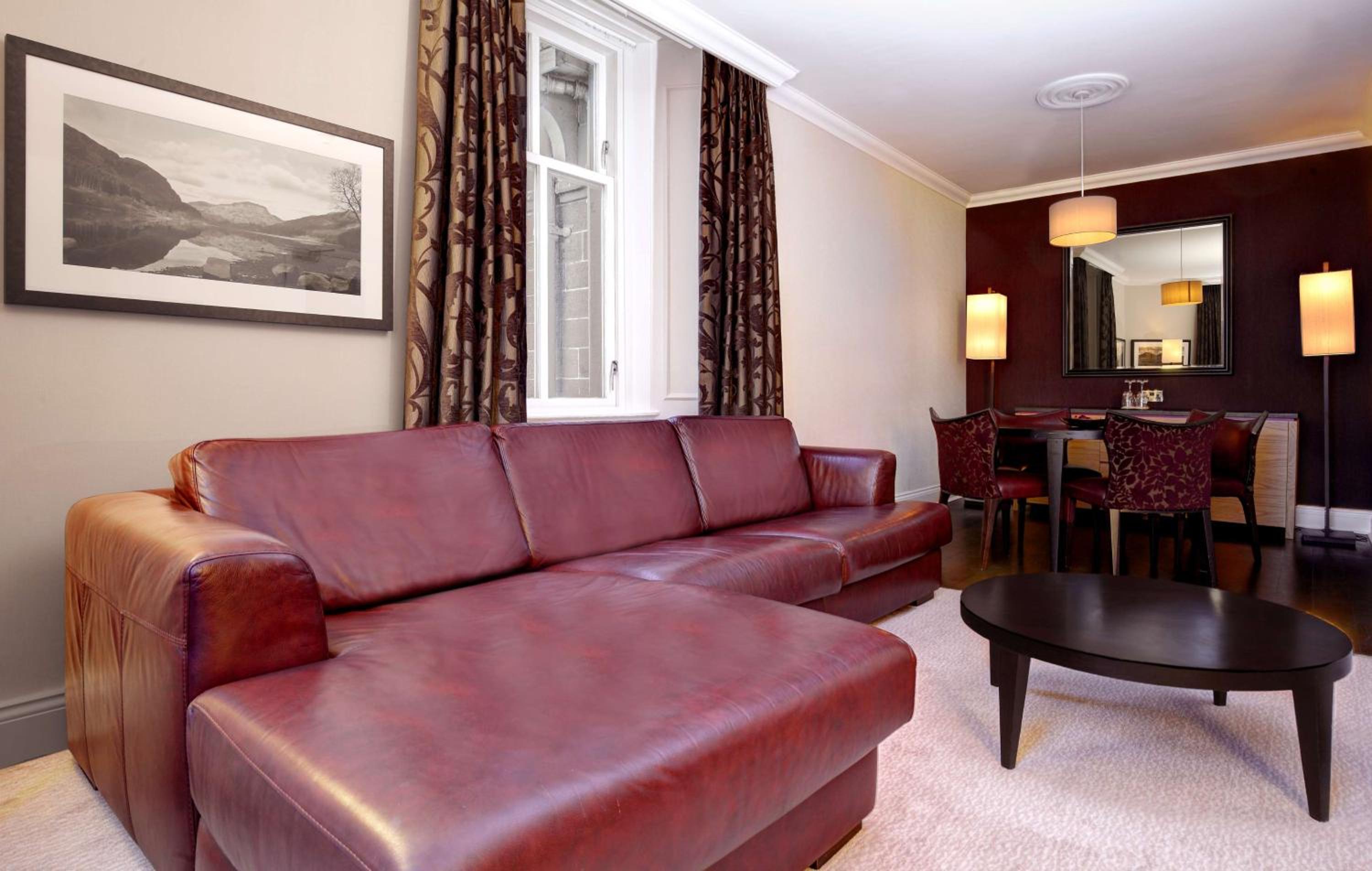 Superior Suite - Photo 3