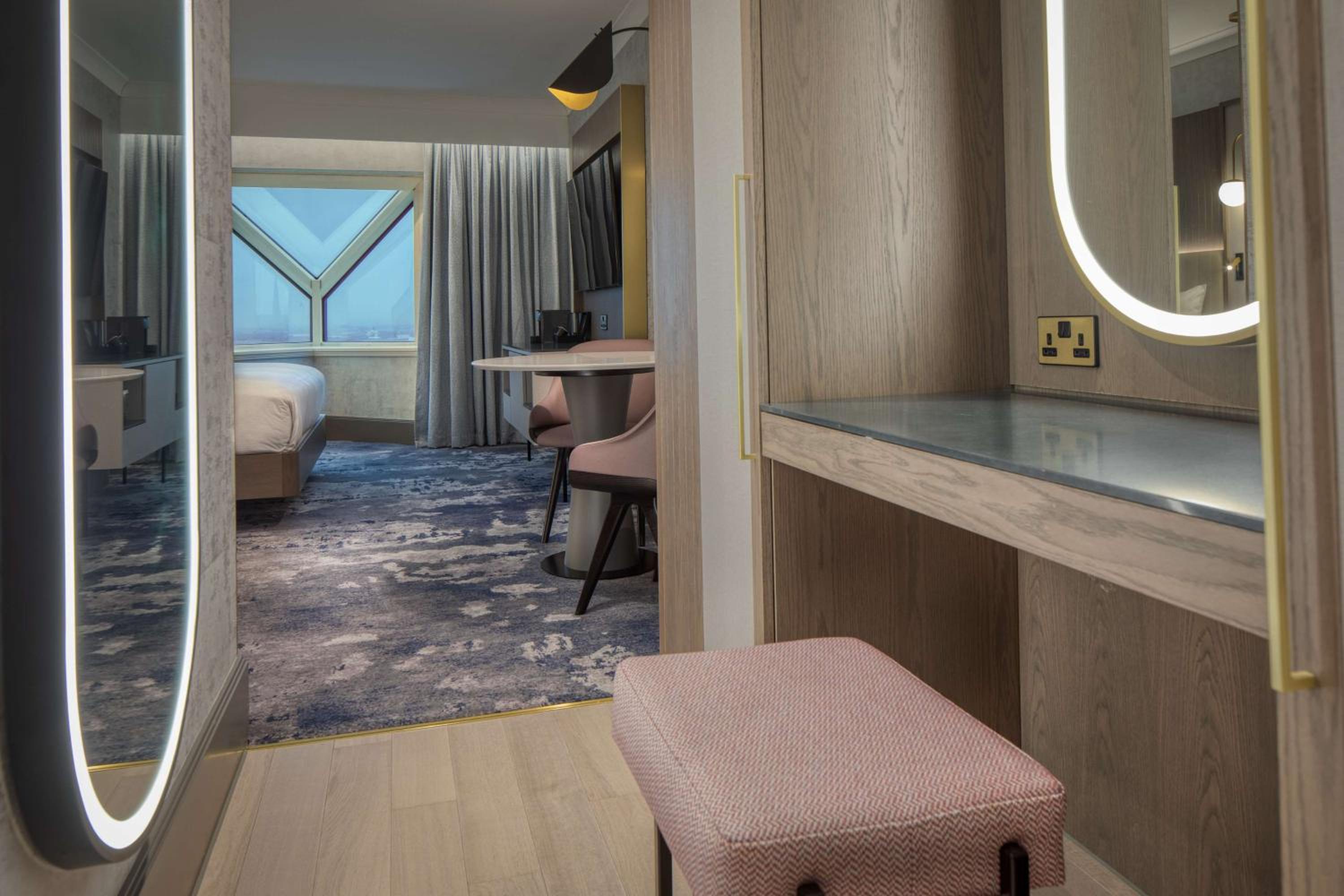 Executive 2 Bedroom Suite - Photo 3