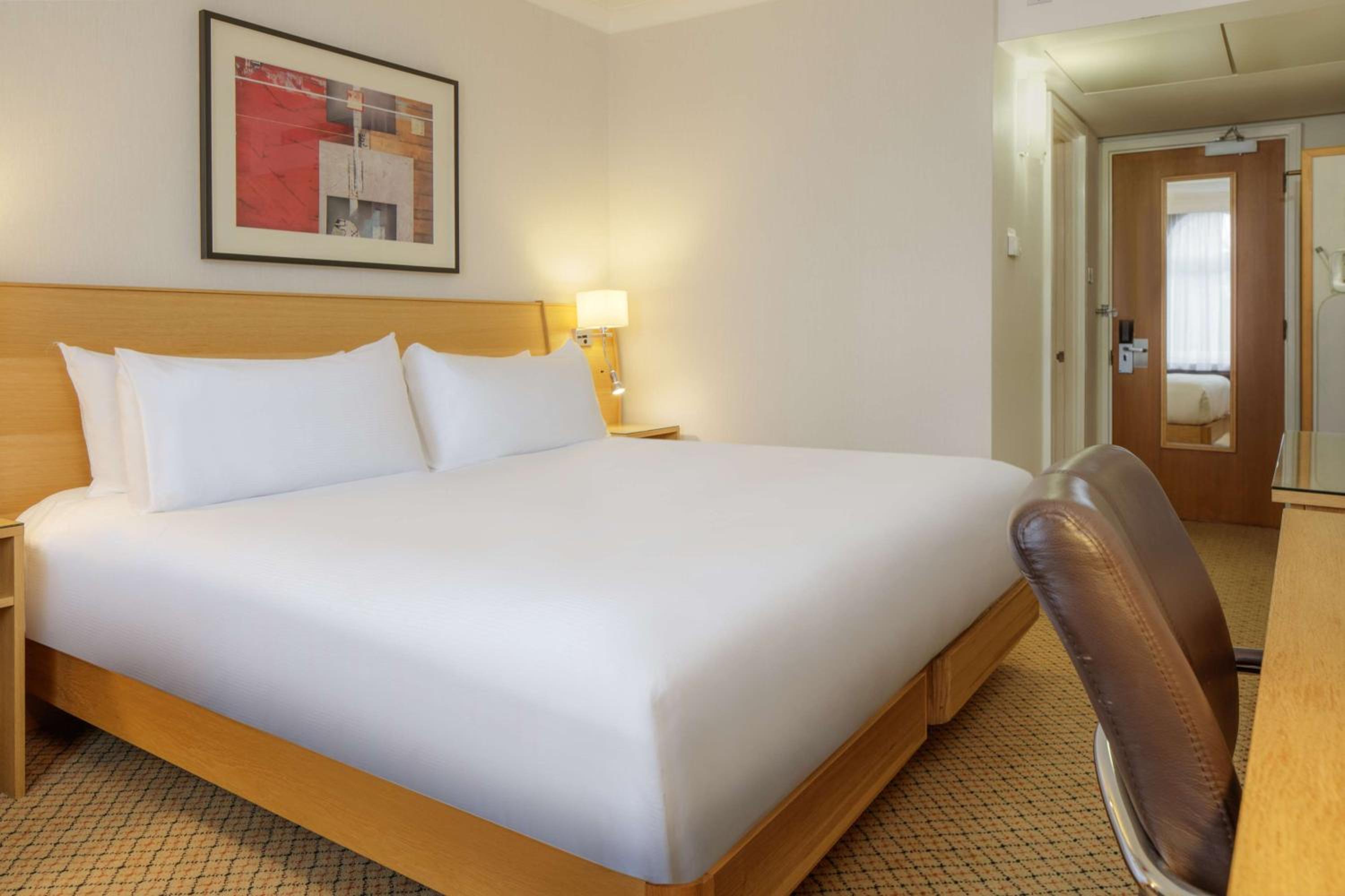 King guest room with Tower view - Photo 1
