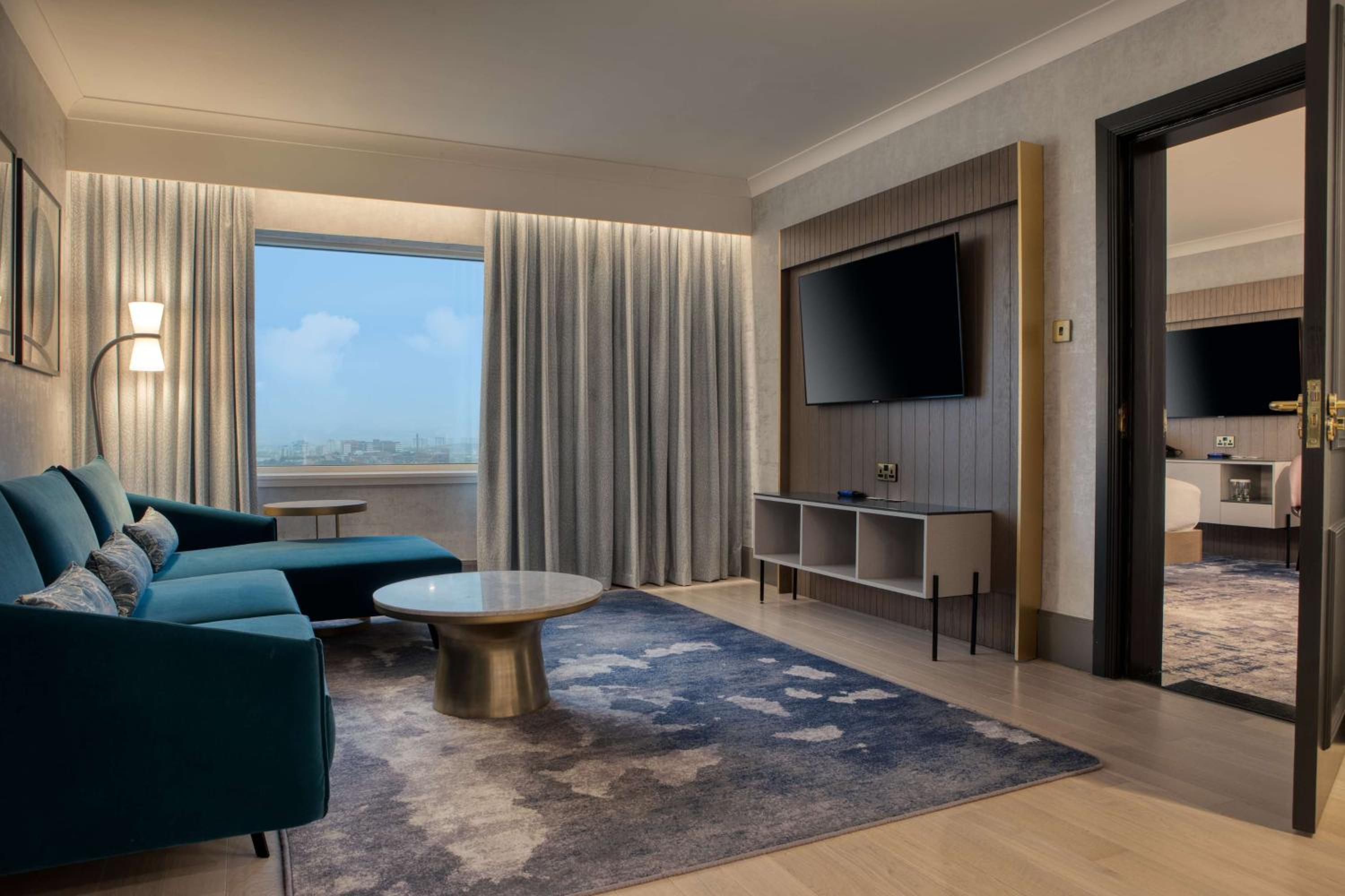 Executive 2 Bedroom Suite - Photo 1