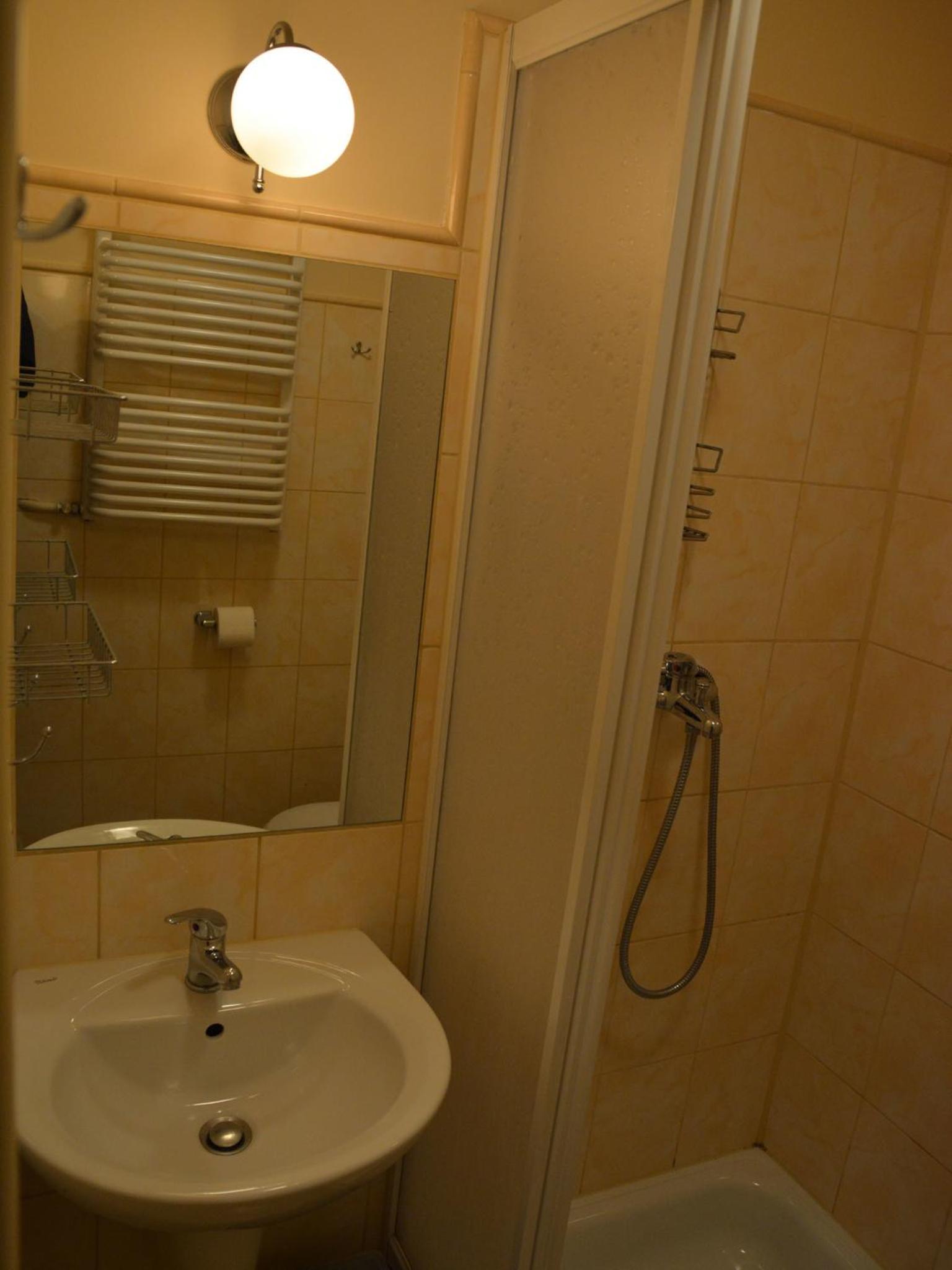 Quadruple Room with Balcony photo 3