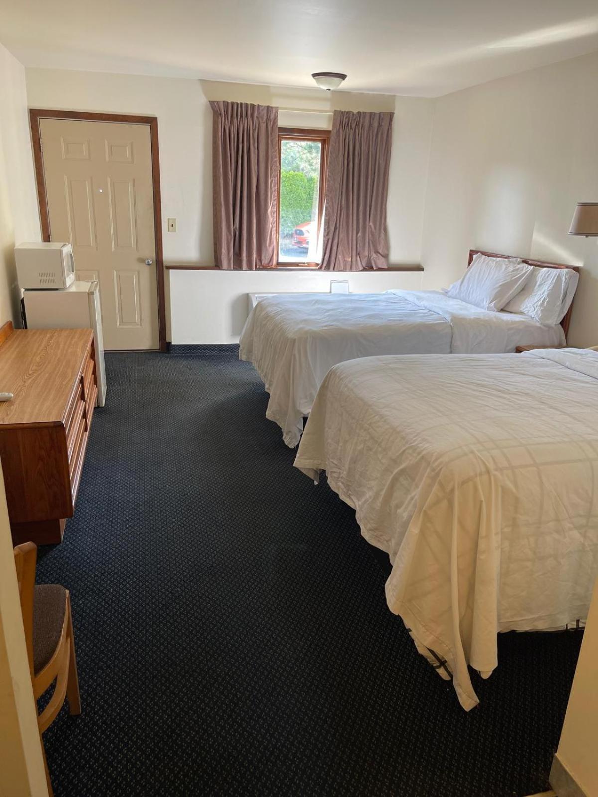 Double Room with Two Double Beds