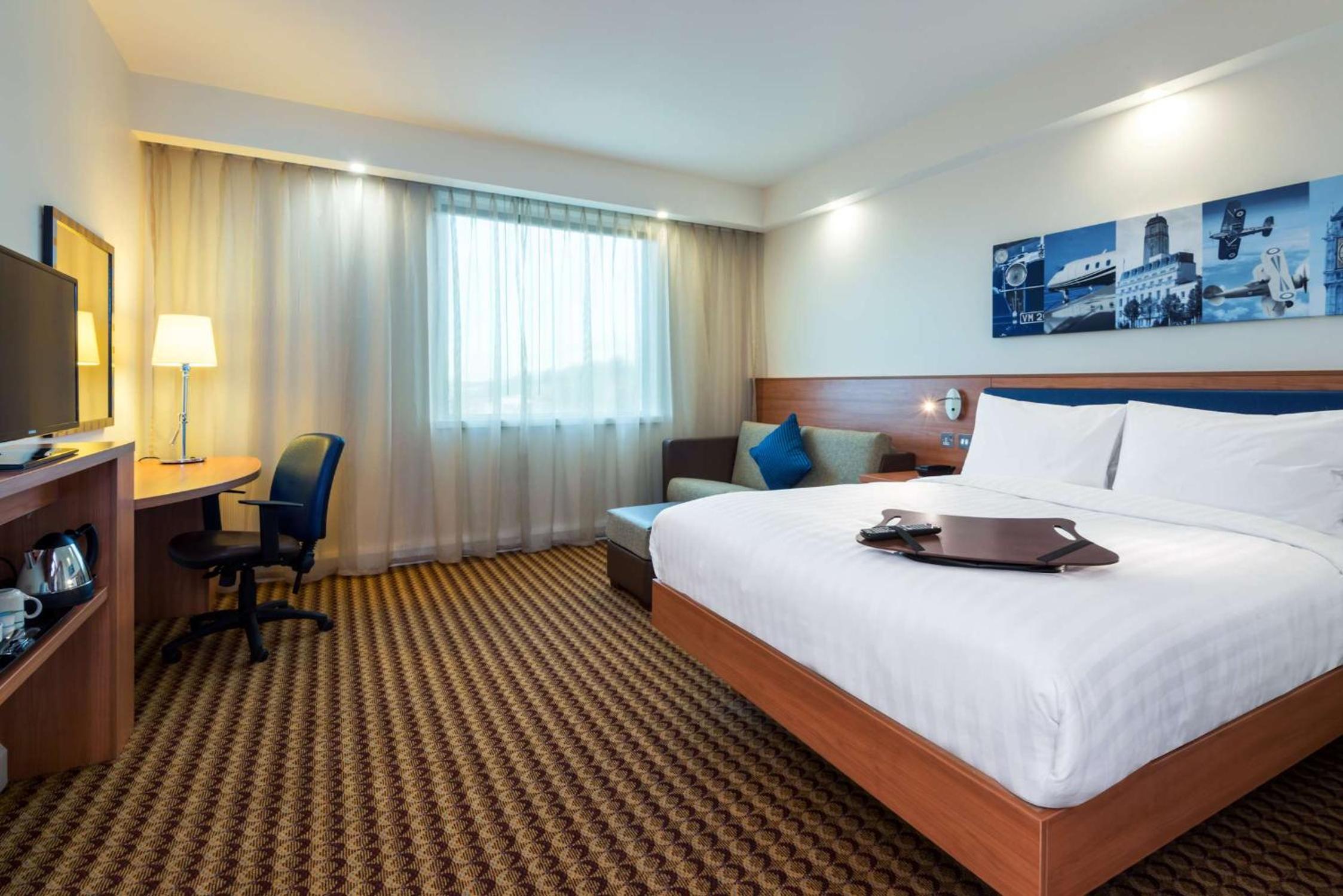 Queen Room - Accessible