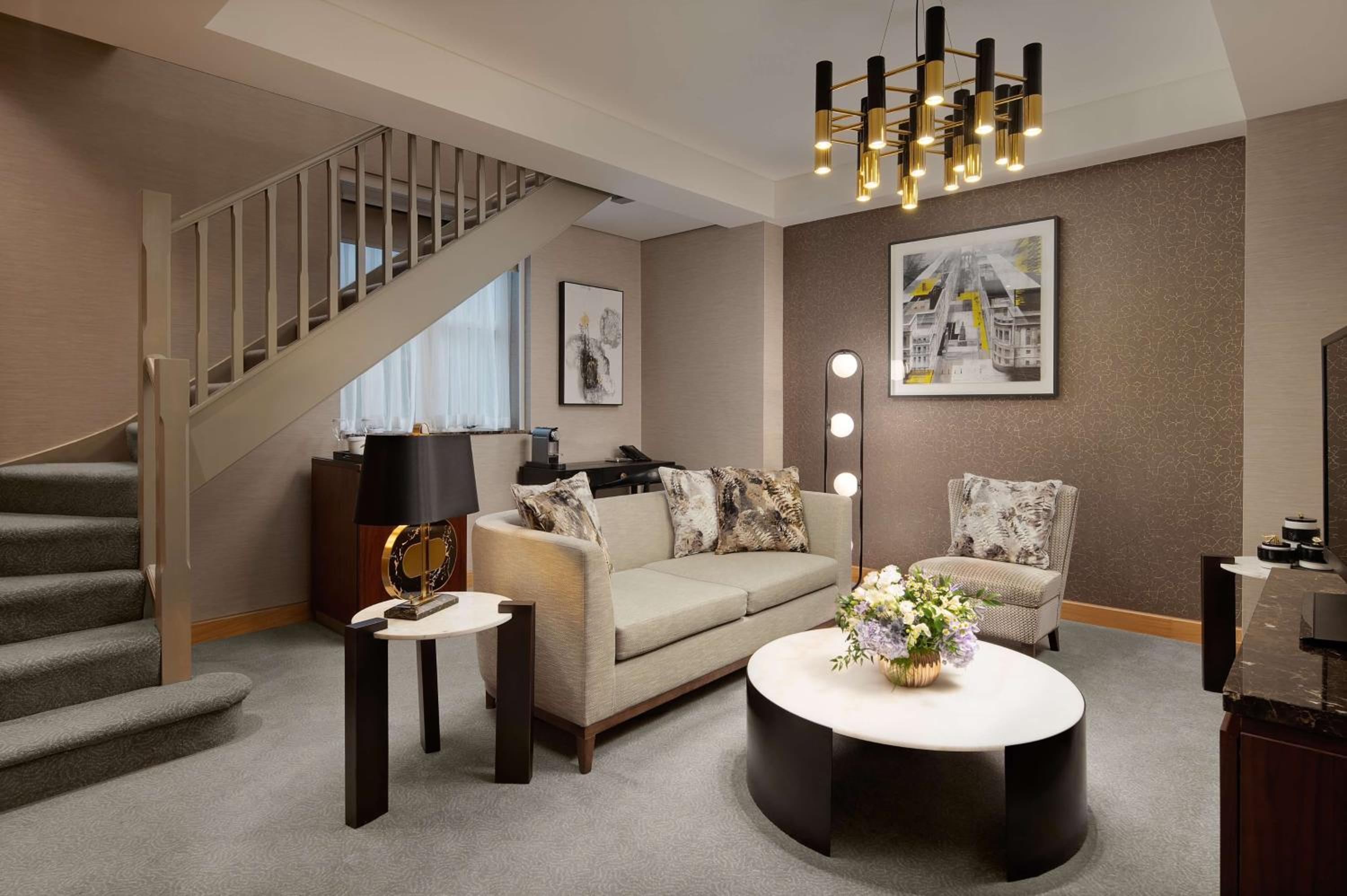 One-Bedroom Duplex Suite with Lounge Access