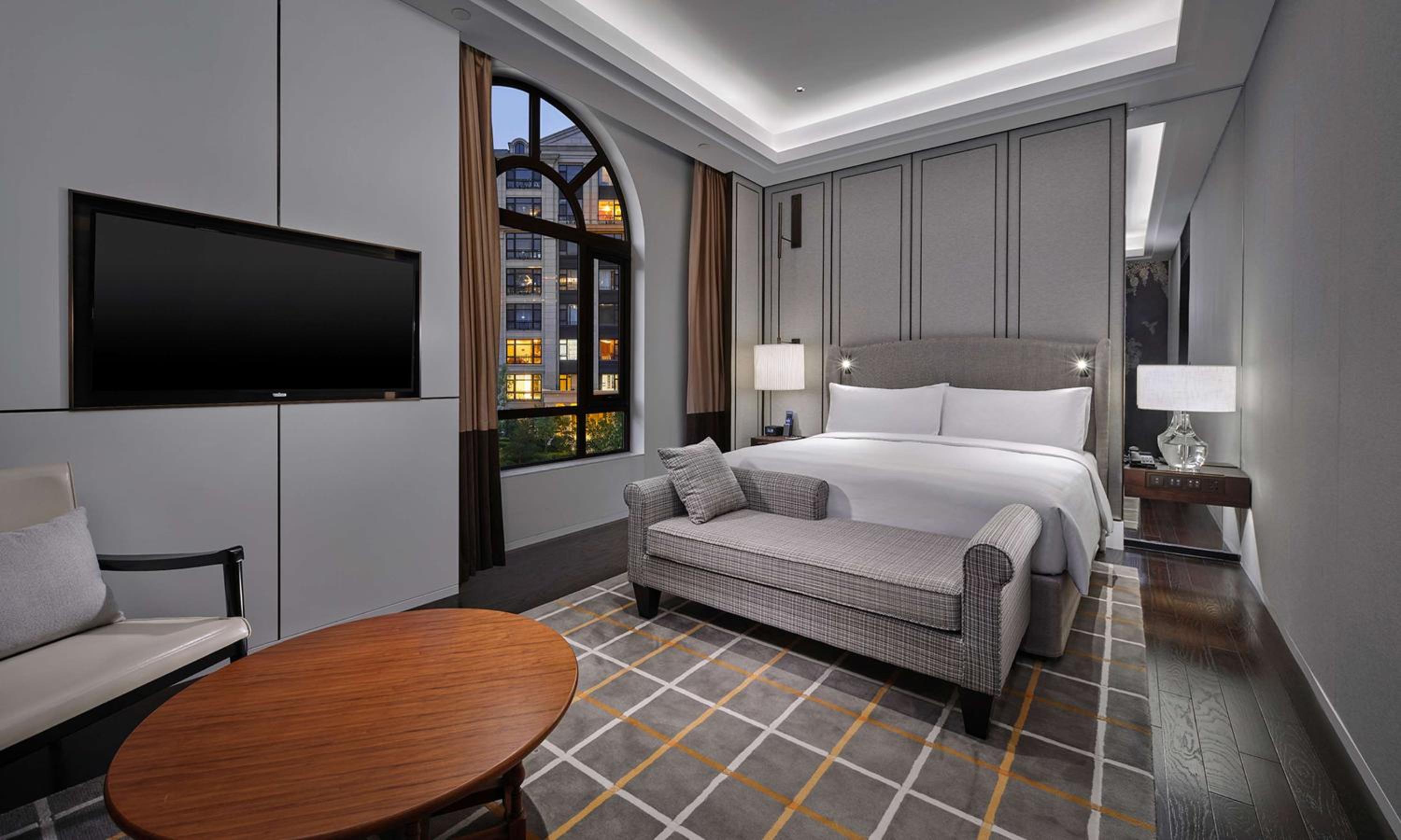 Executive King Room - Photo 3